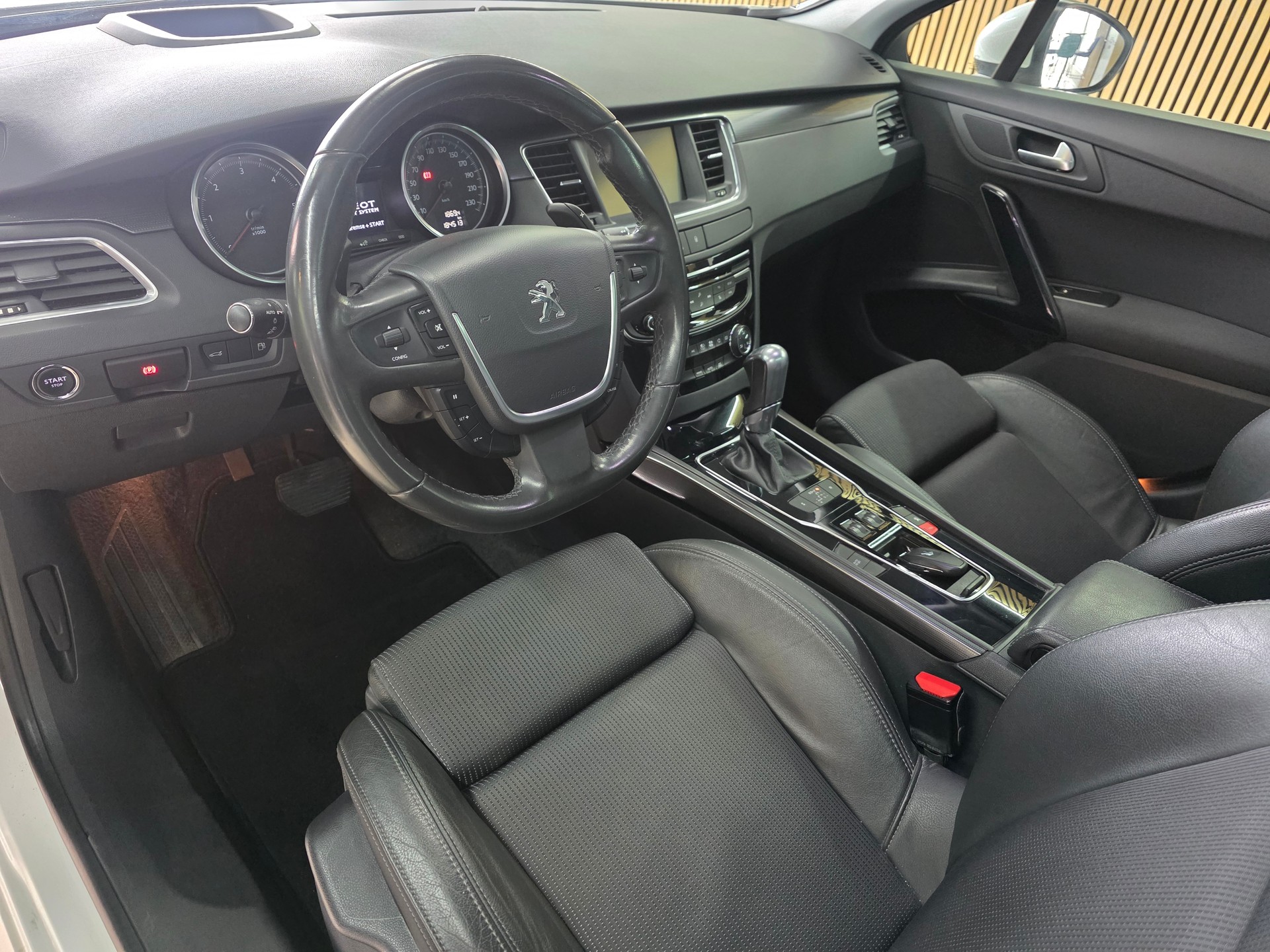 PEUGEOT 508 SW 2.0 BlueHDi Allure Automatic-image-7