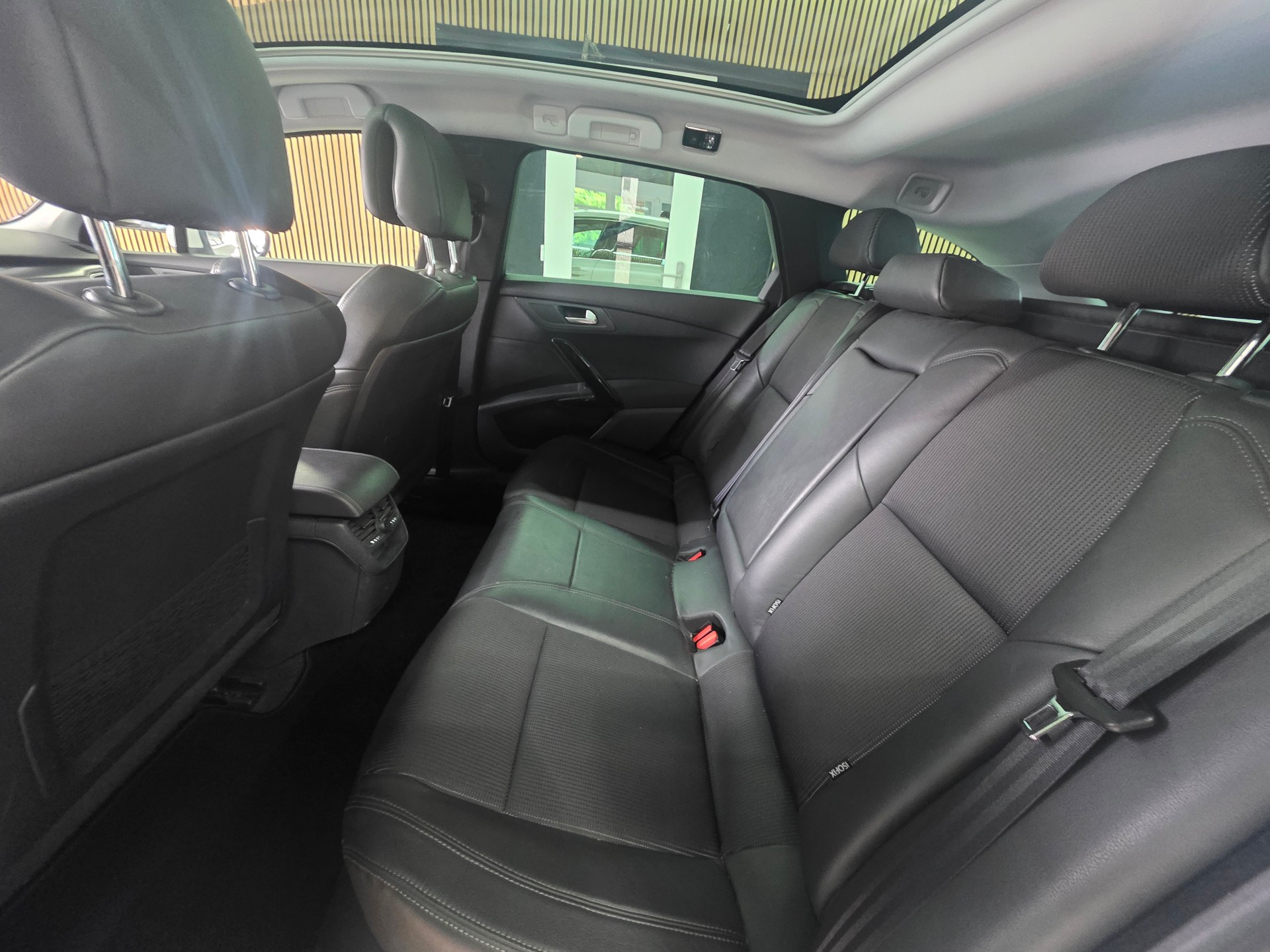 PEUGEOT 508 SW 2.0 BlueHDi Allure Automatic-image-17