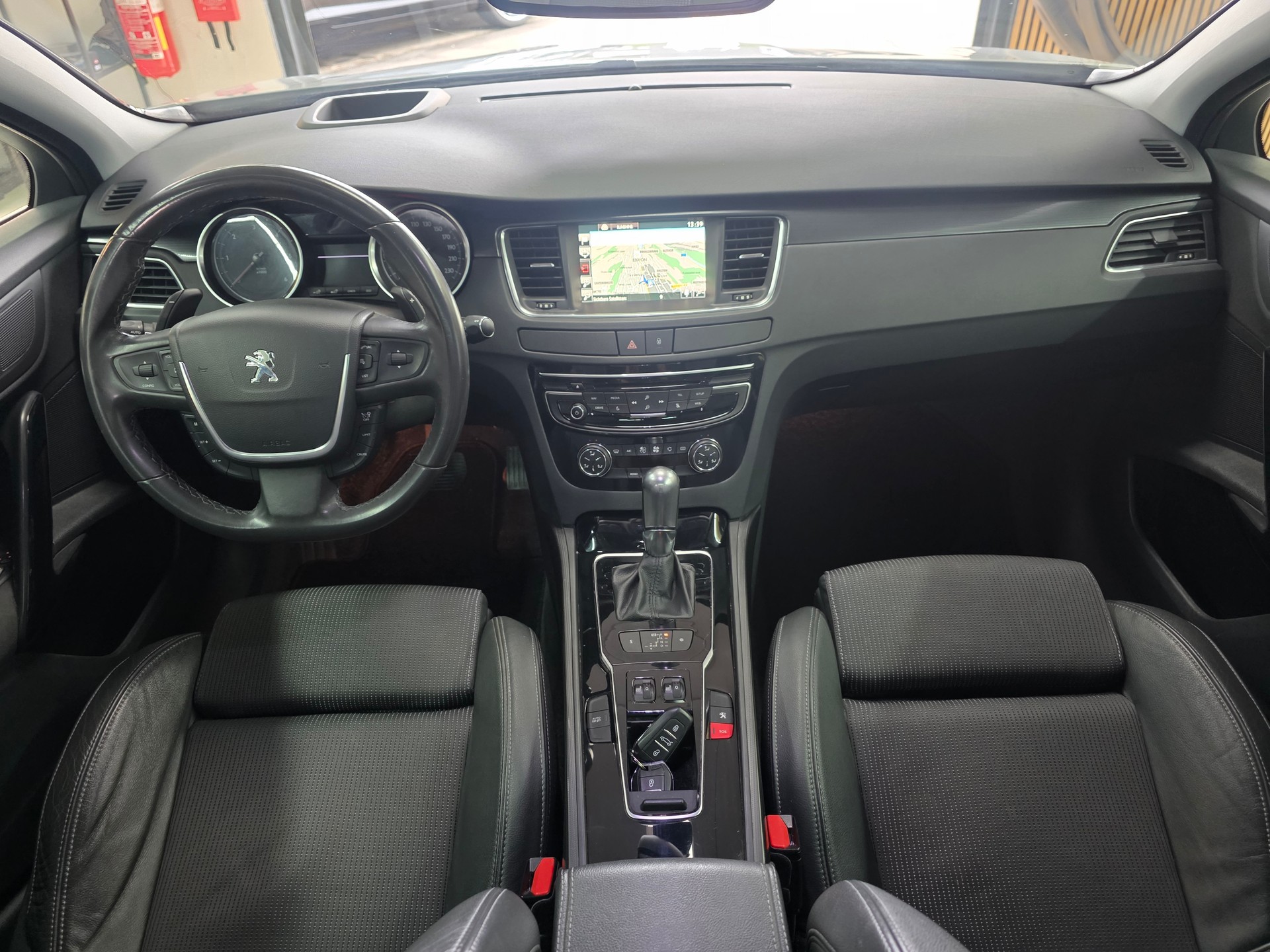 PEUGEOT 508 SW 2.0 BlueHDi Allure Automatic-image-11