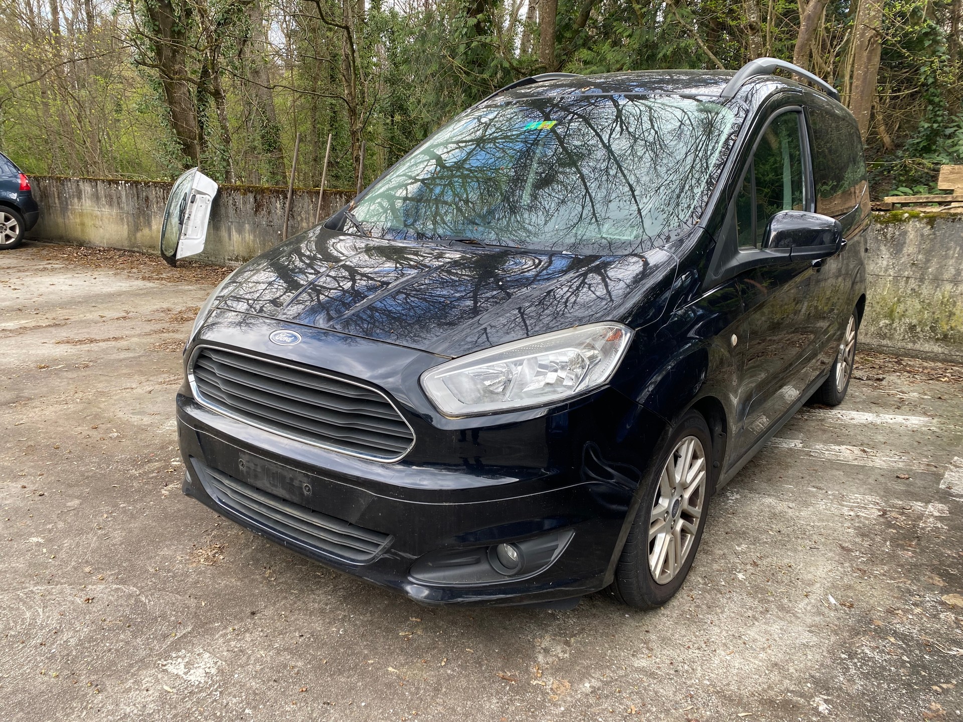 FORD Tourneo Courier 1.0 SCTi Ambiente