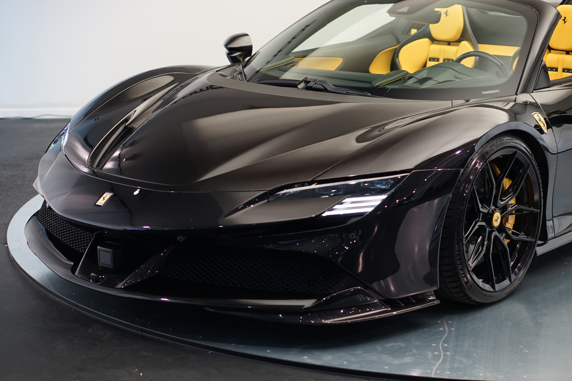FERRARI SF90 Spider *Novitec* *Daytona* *Carbon* *Nero Daytona*-image-44