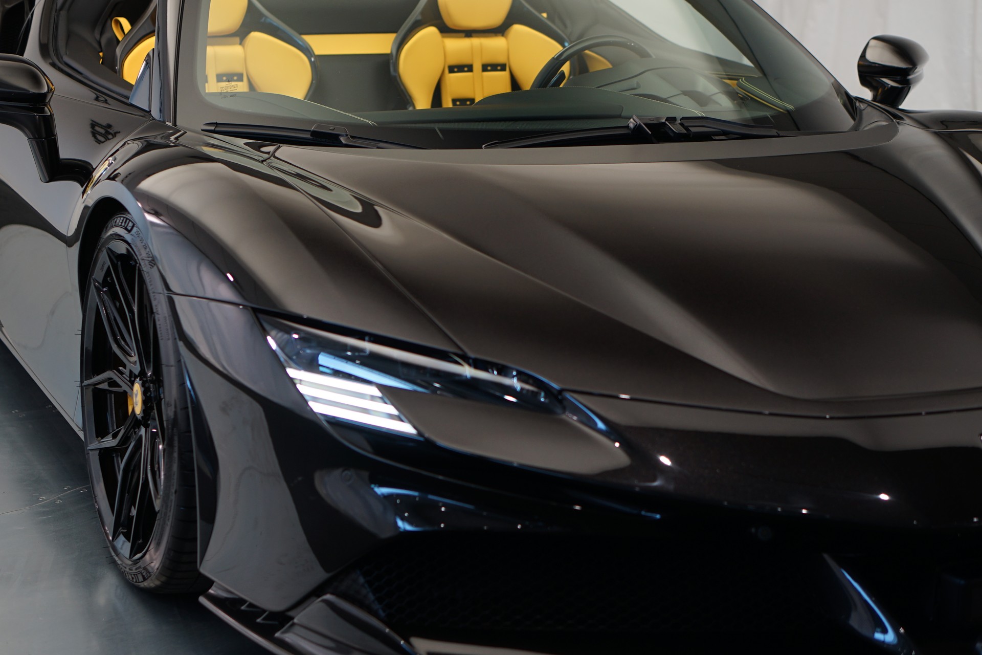 FERRARI SF90 Spider *Novitec* *Daytona* *Carbon* *Nero Daytona*-image-45