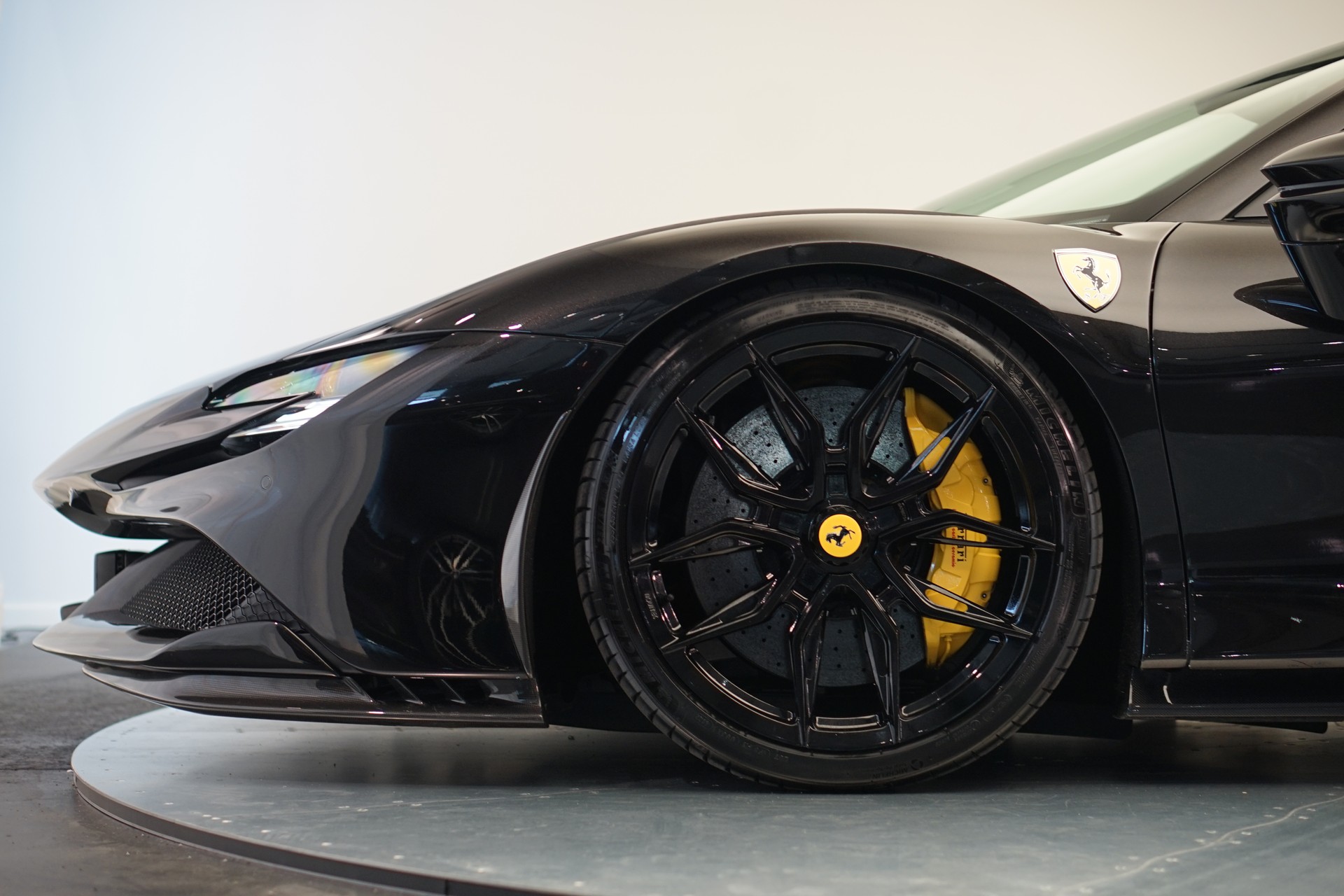 FERRARI SF90 Spider *Novitec* *Daytona* *Carbon* *Nero Daytona*-image-43