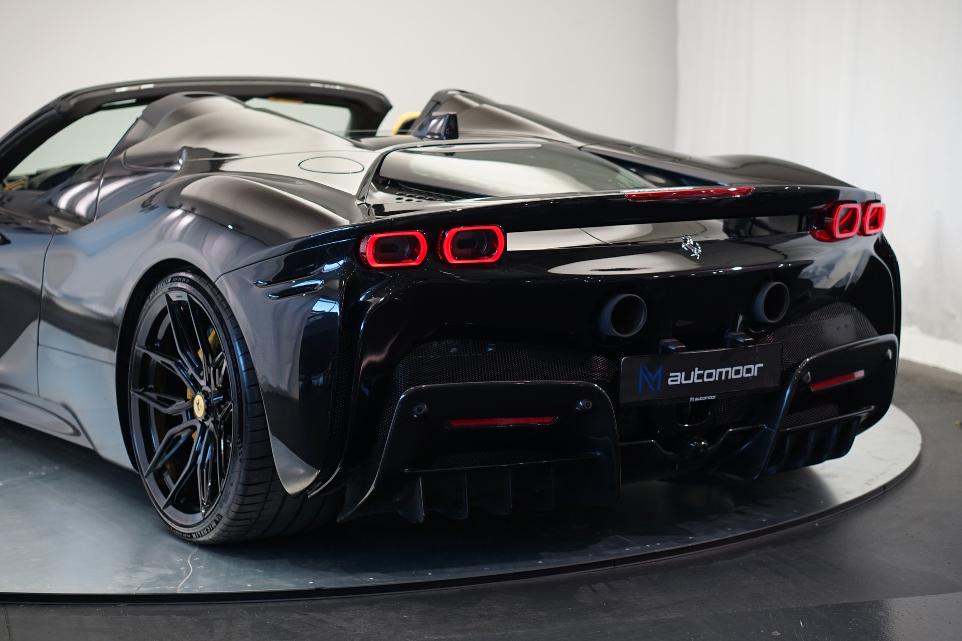 FERRARI SF90 Spider *Novitec* *Daytona* *Carbon* *Nero Daytona*-image-41