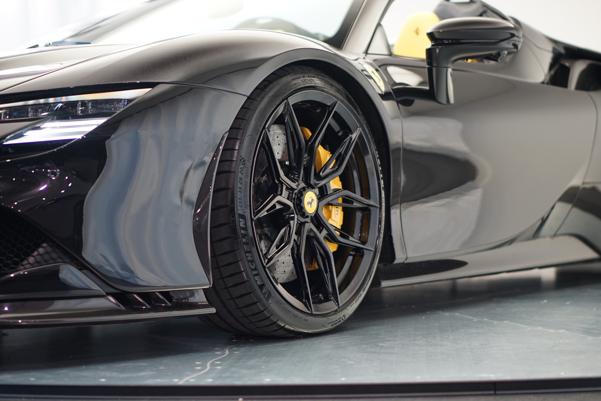FERRARI SF90 Spider *Novitec* *Daytona* *Carbon* *Nero Daytona*-image-13