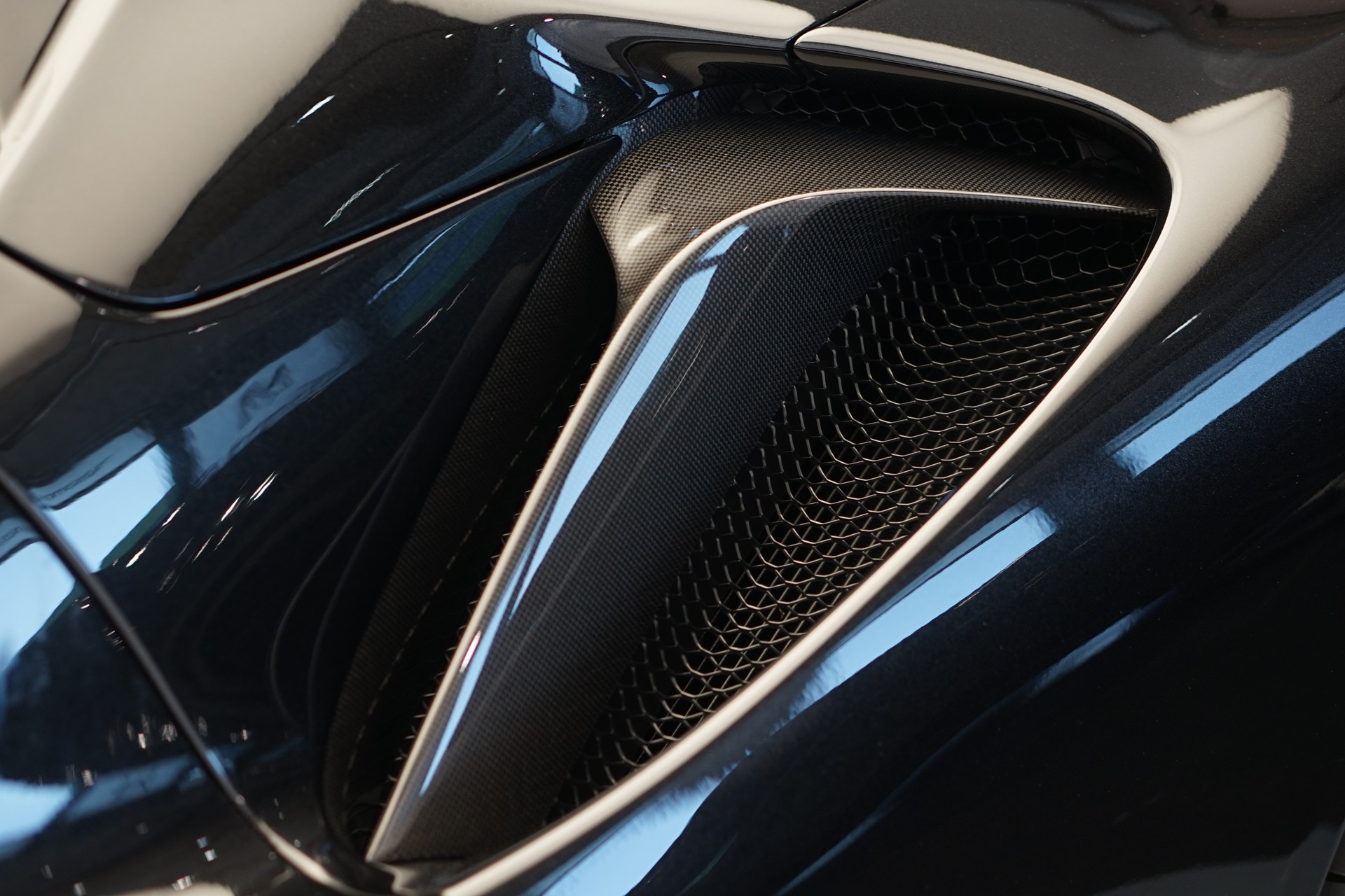 FERRARI SF90 Spider *Novitec* *Daytona* *Carbon* *Nero Daytona*-image-34