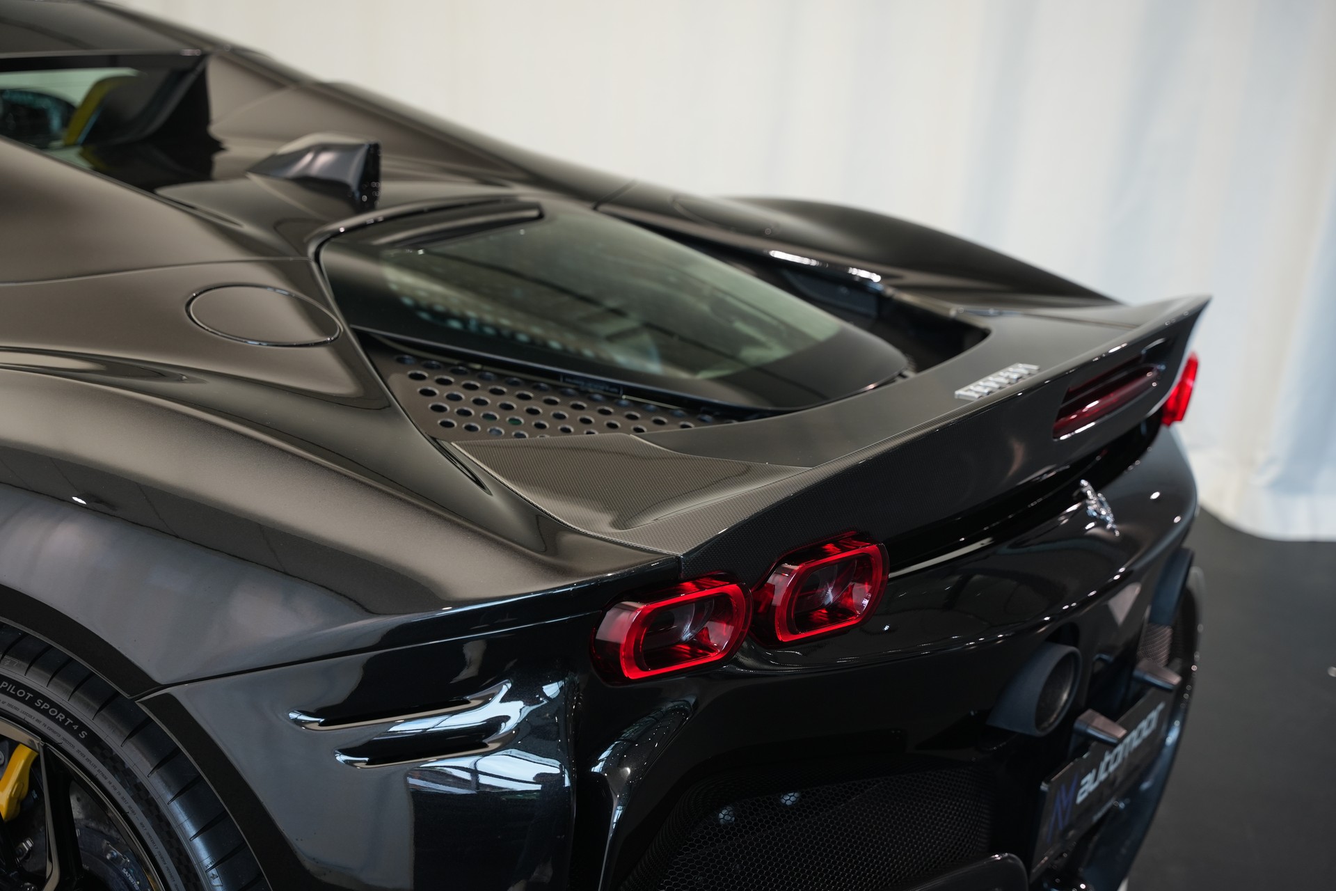FERRARI SF90 Spider *Novitec* *Daytona* *Carbon* *Nero Daytona*-image-15