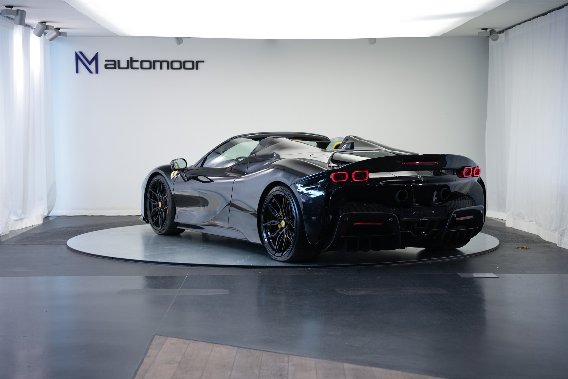 FERRARI SF90 Spider *Novitec* *Daytona* *Carbon* *Nero Daytona*-image-6