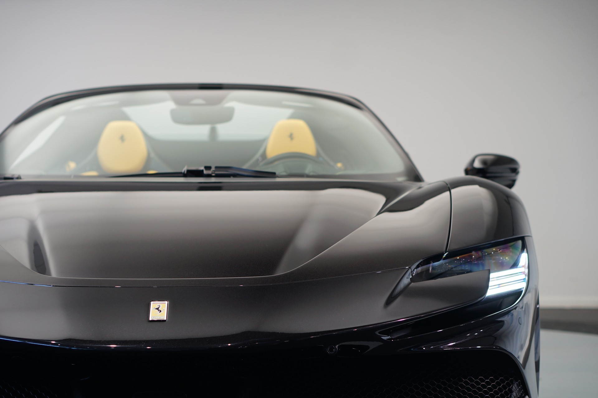 FERRARI SF90 Spider *Novitec* *Daytona* *Carbon* *Nero Daytona*-image-11