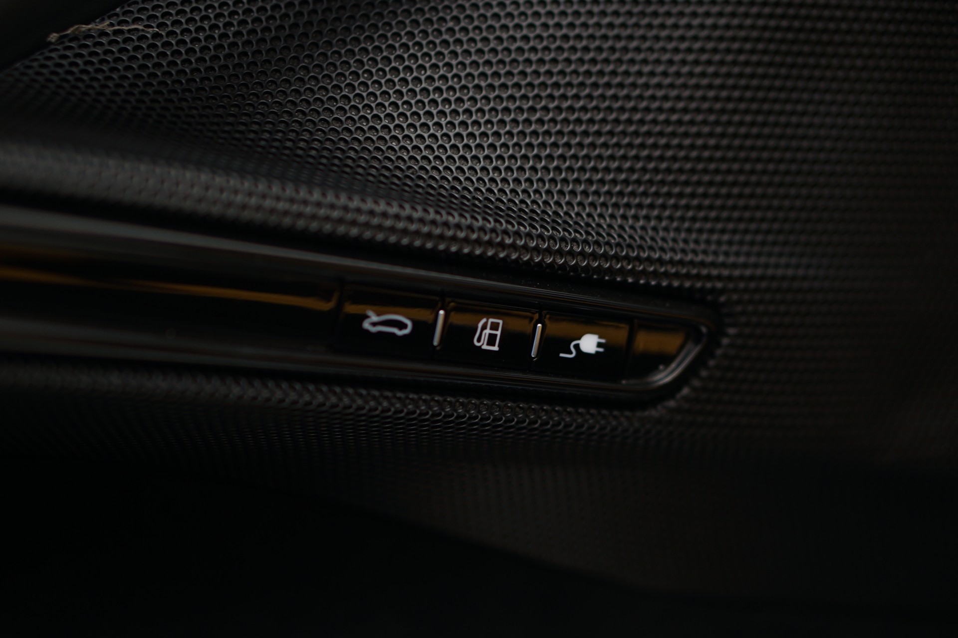 FERRARI SF90 Spider *Novitec* *Daytona* *Carbon* *Nero Daytona*-image-18