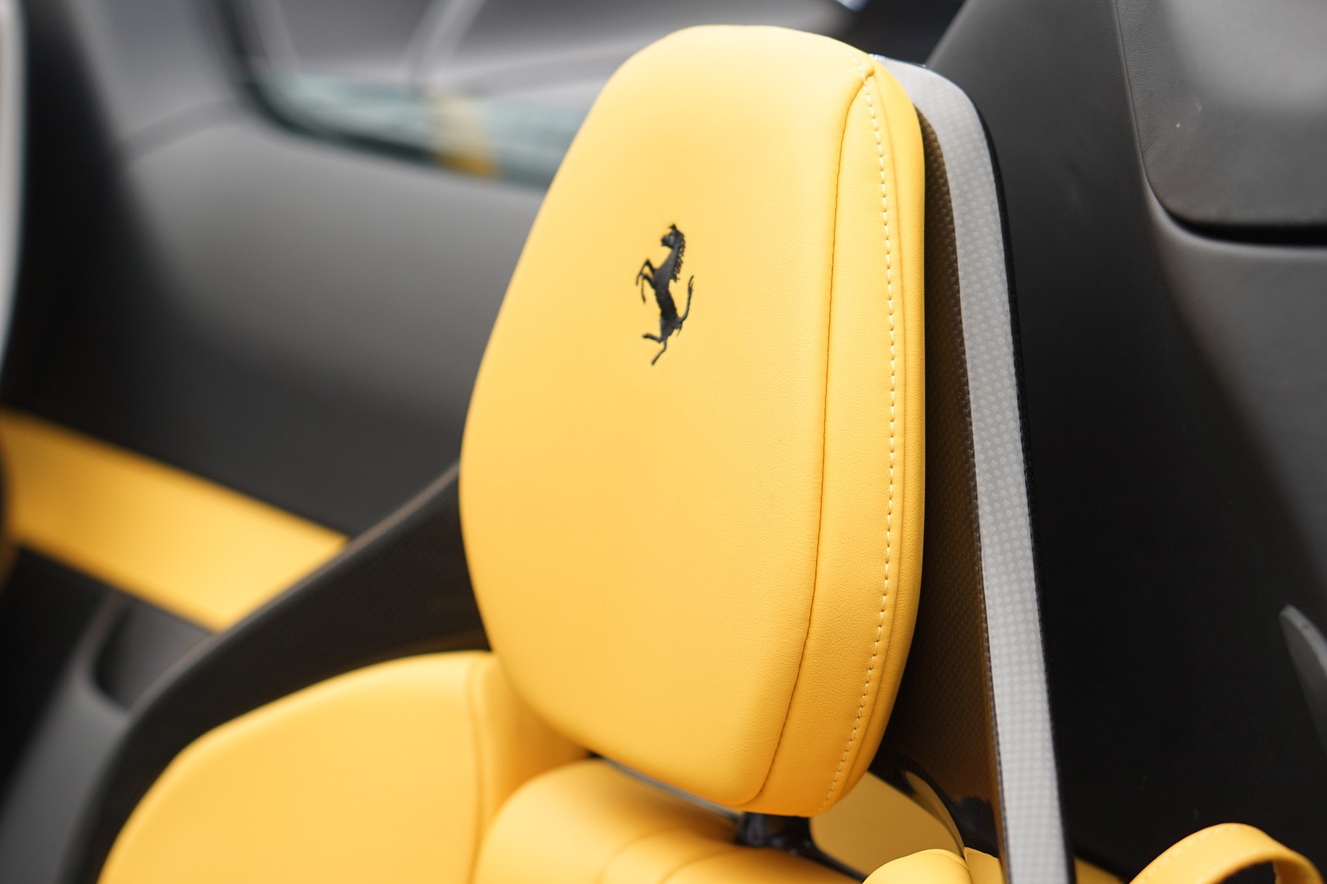 FERRARI SF90 Spider *Novitec* *Daytona* *Carbon* *Nero Daytona*-image-21
