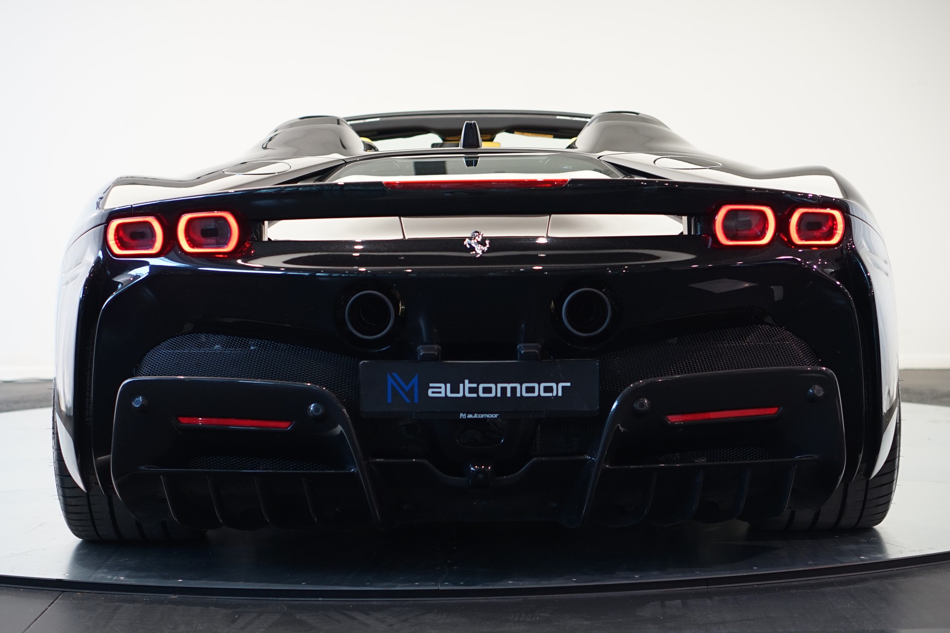 FERRARI SF90 Spider *Novitec* *Daytona* *Carbon* *Nero Daytona*-image-37