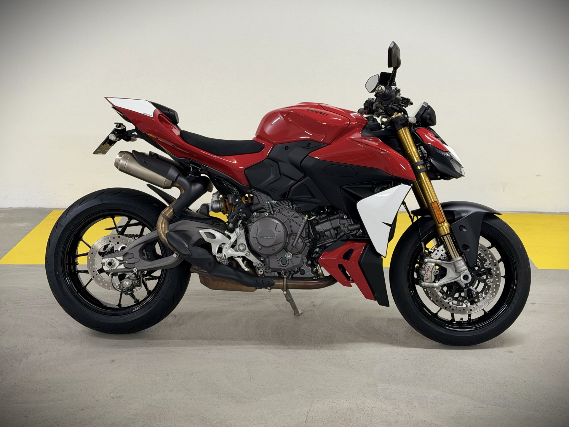DUCATI Streetfighter V2 S-image-7