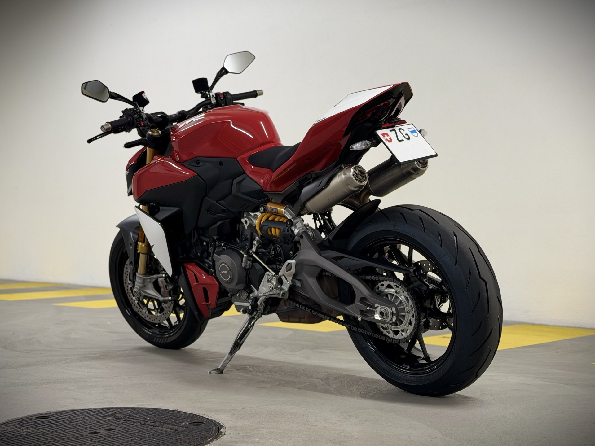 DUCATI Streetfighter V2 S-image-4