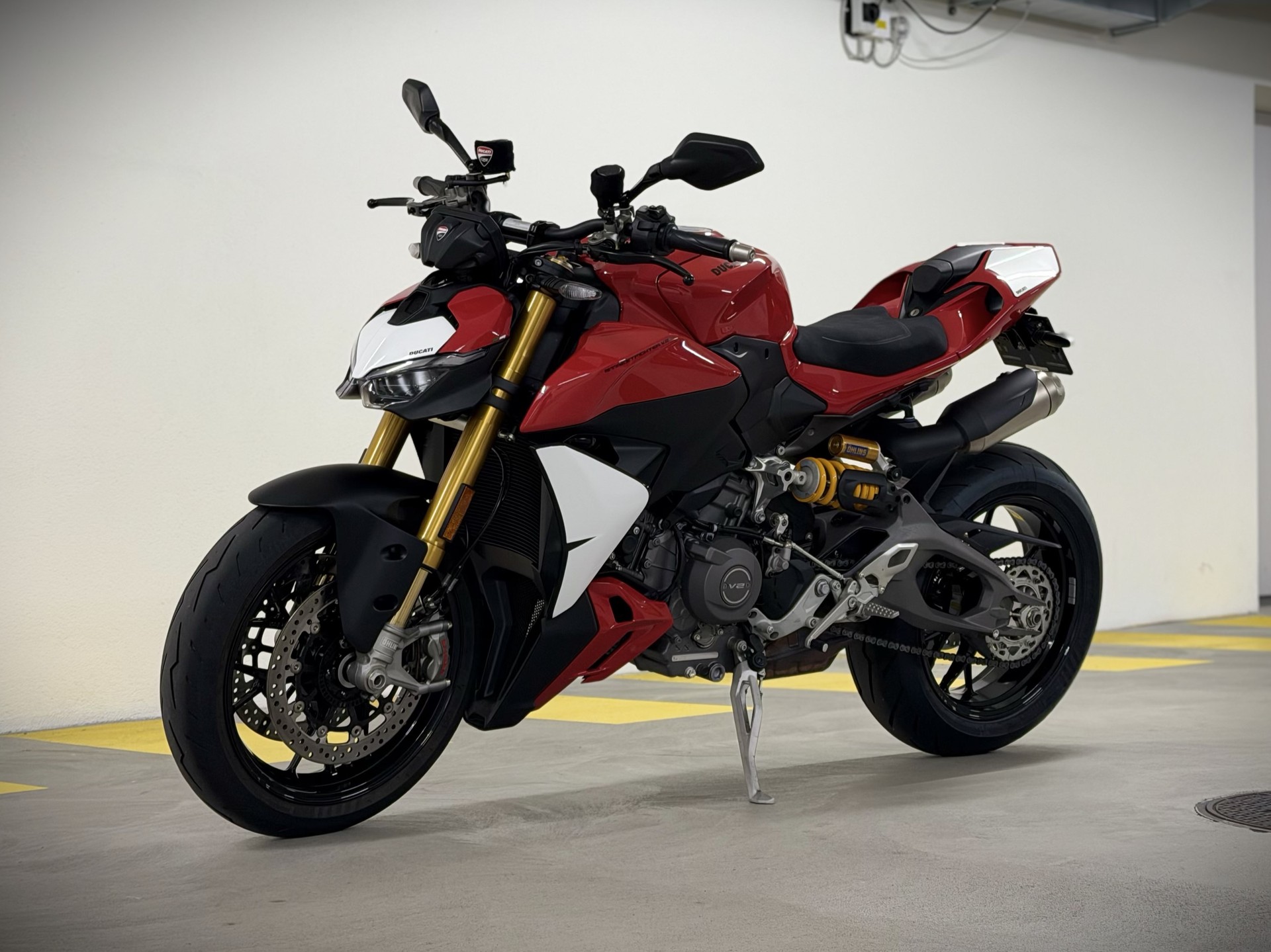 DUCATI Streetfighter V2 S
