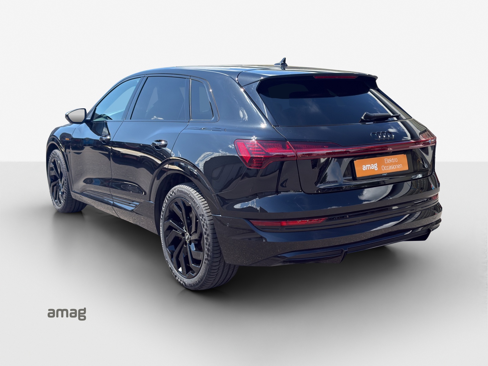 AUDI e-tron 55 S Line Black Edition quattro-showroom-element-2