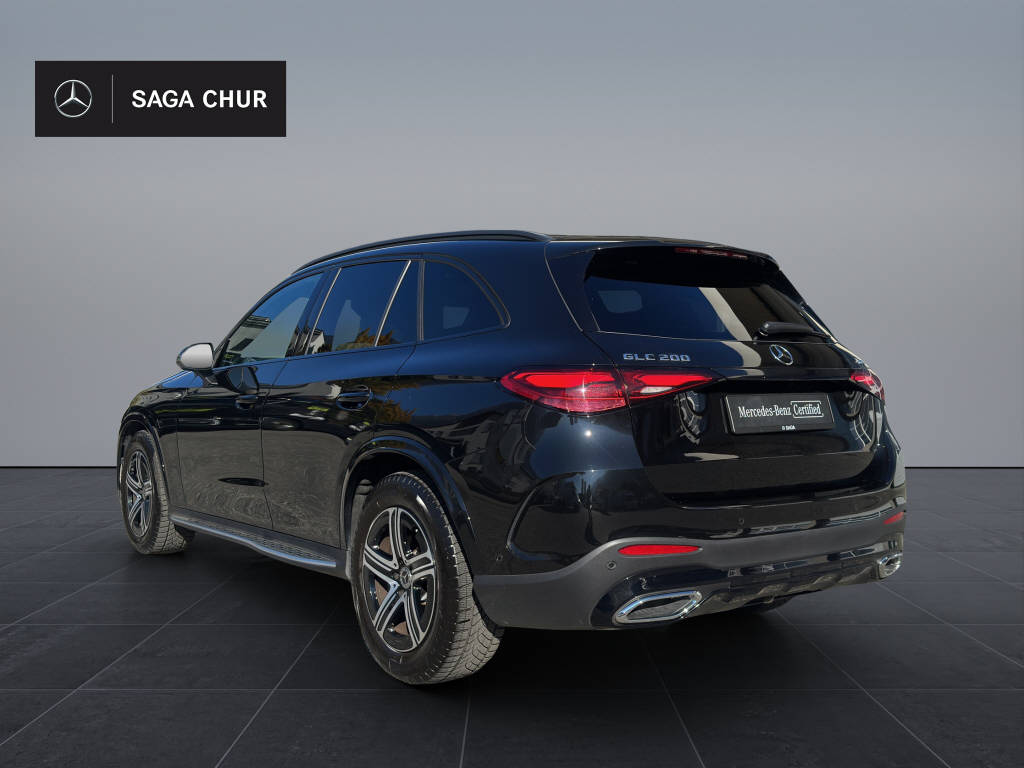 MERCEDES-BENZ GLC 200 AMG Line 4matic-showroom-element-3