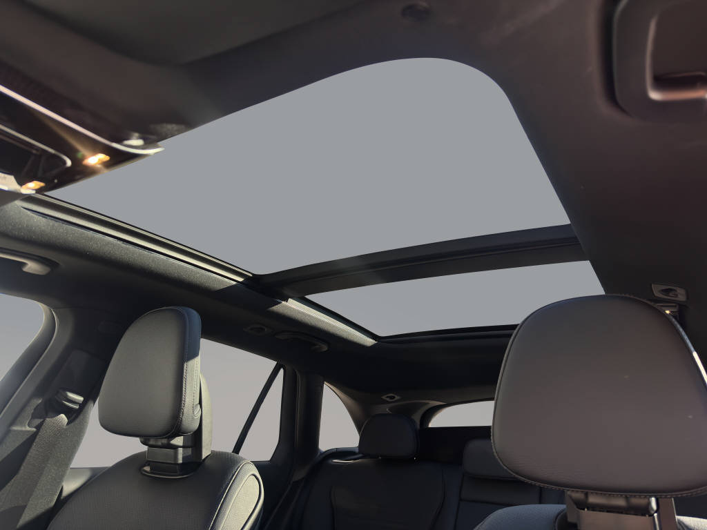 MERCEDES-BENZ GLC 200 AMG Line 4matic-image-13