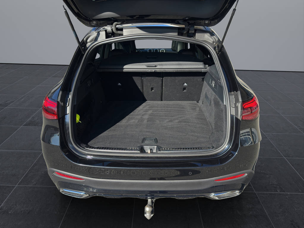 MERCEDES-BENZ GLC 200 AMG Line 4matic-image-14