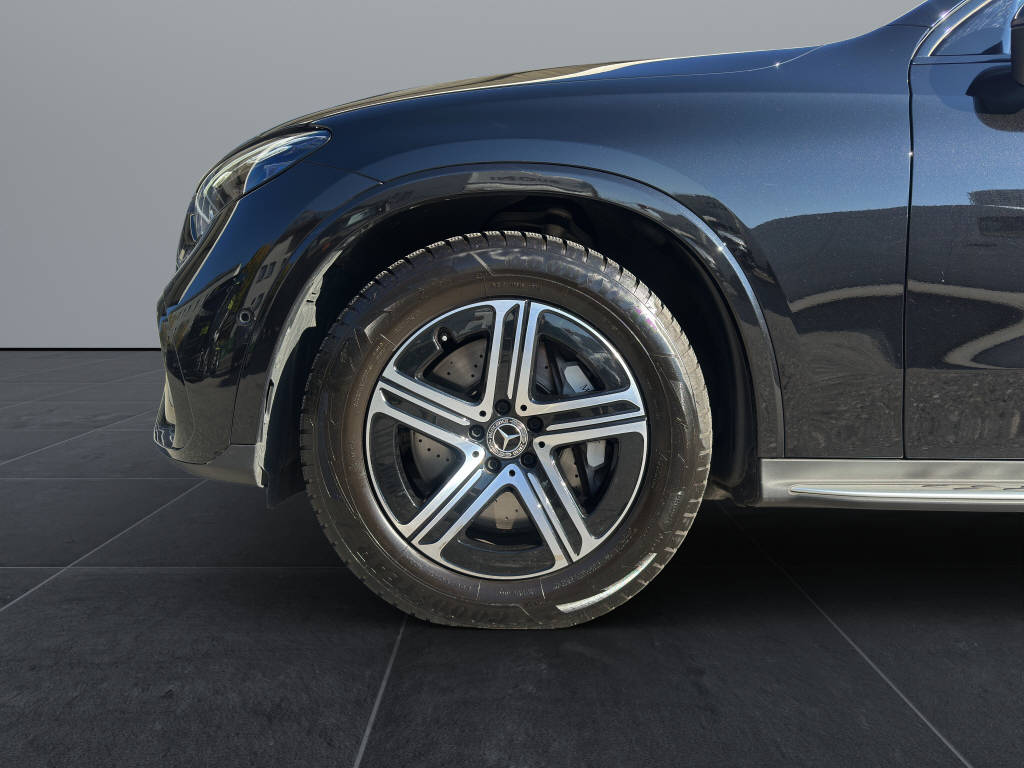 MERCEDES-BENZ GLC 200 AMG Line 4matic-image-15