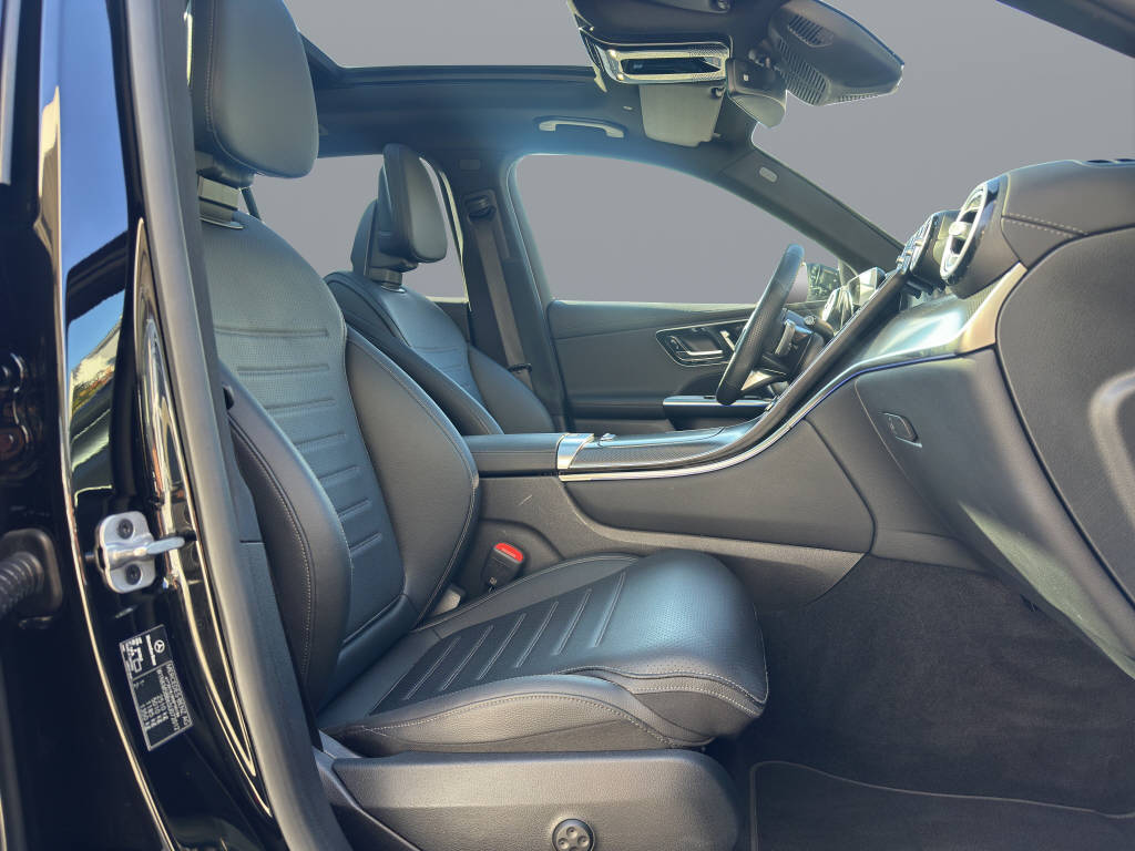 MERCEDES-BENZ GLC 200 AMG Line 4matic-image-12