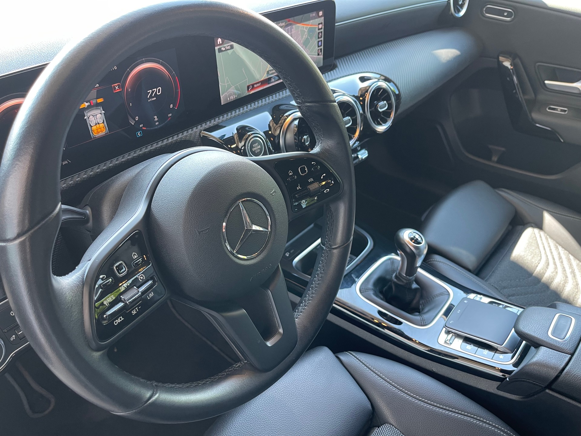 MERCEDES-BENZ A 160 Style-image-13