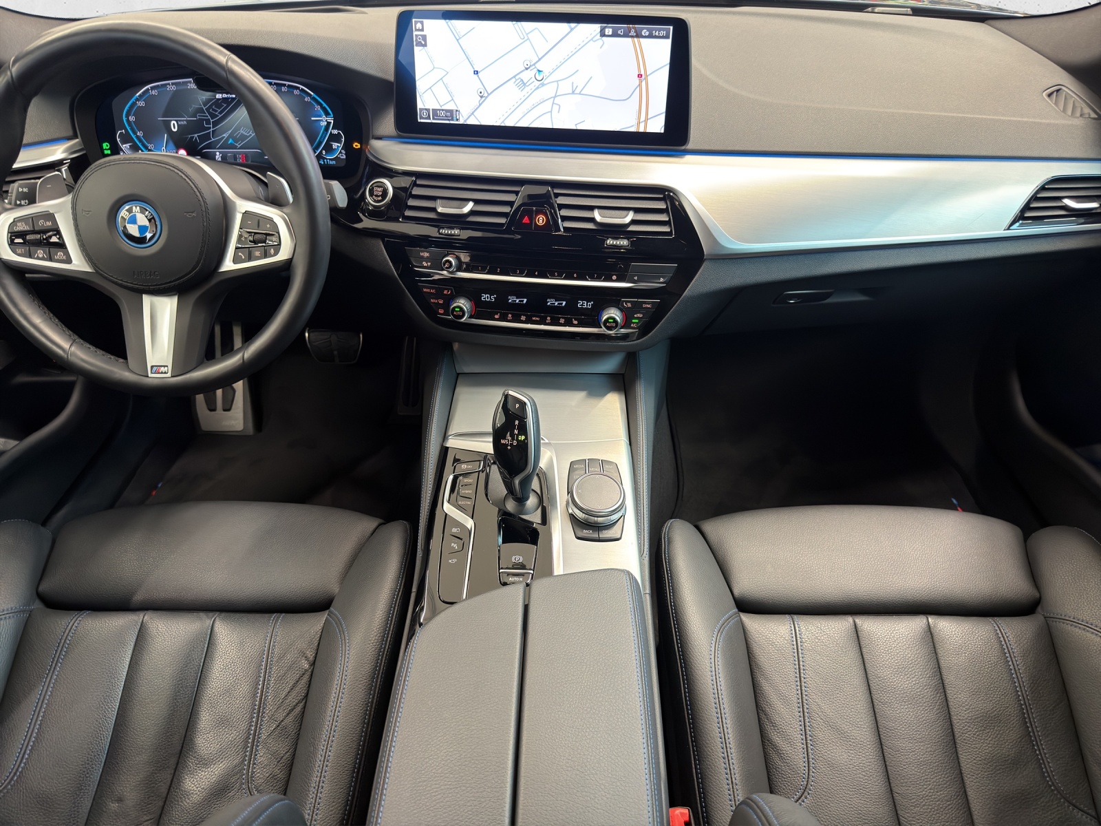 BMW 530e xDrive Touring M Sport Pro-image-13