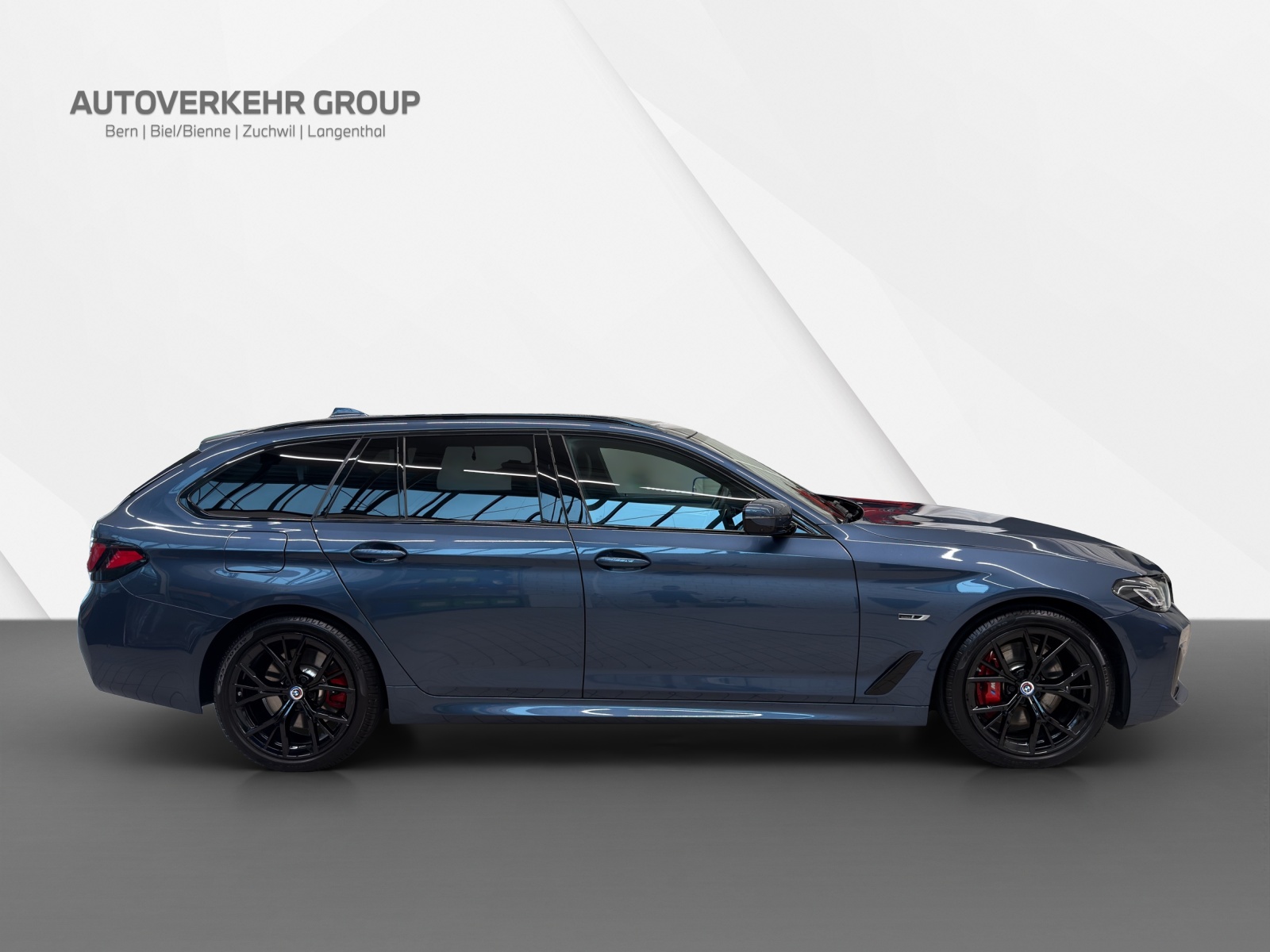 BMW 530e xDrive Touring M Sport Pro-image-6