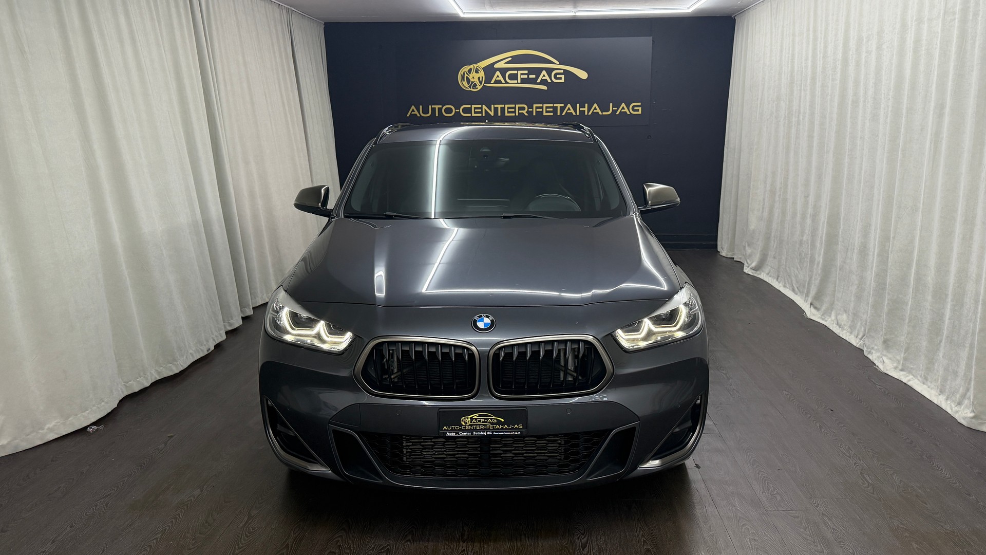 BMW X2 M35i Steptronic-showroom-element-1