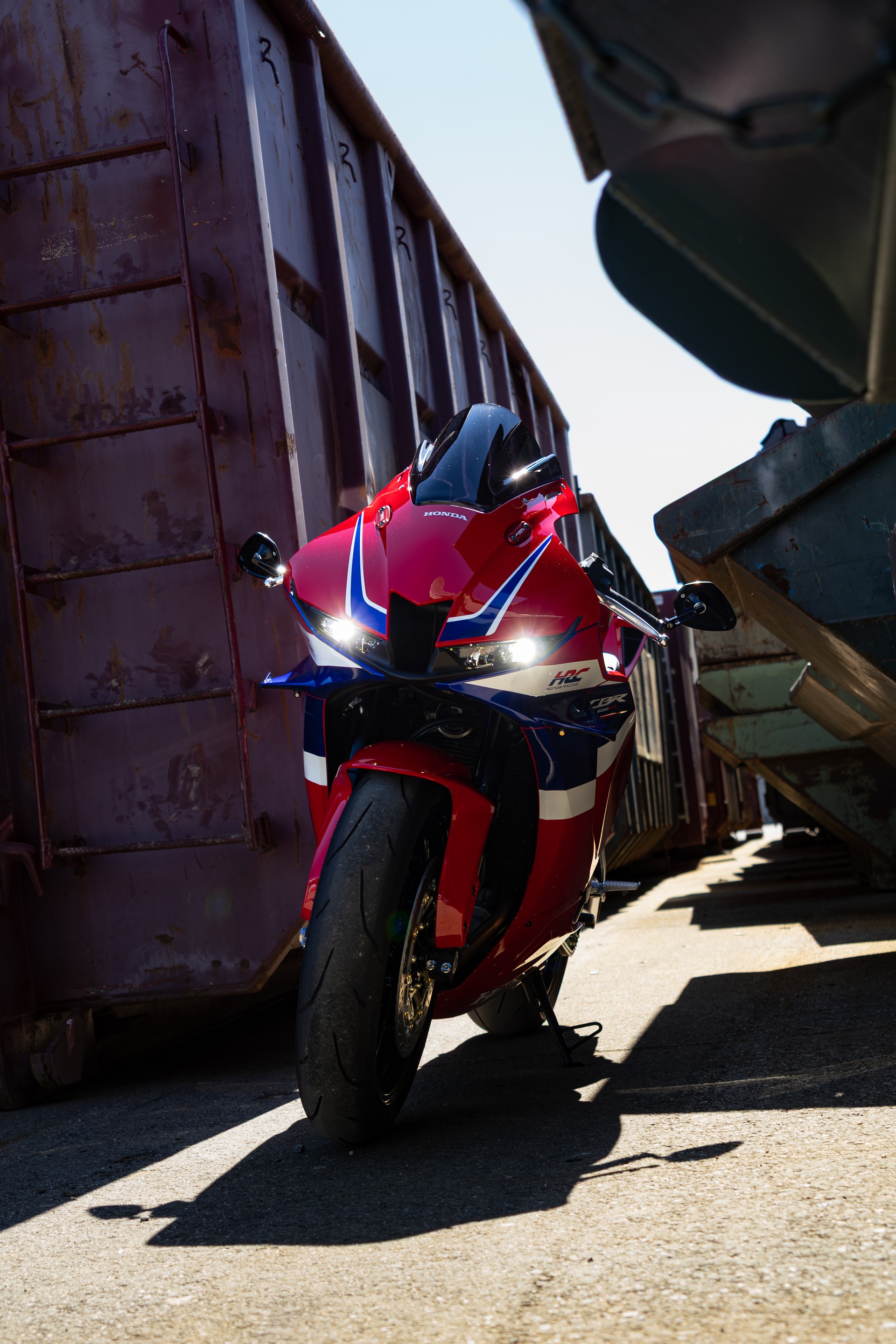 HONDA CBR 600 RR-image-1
