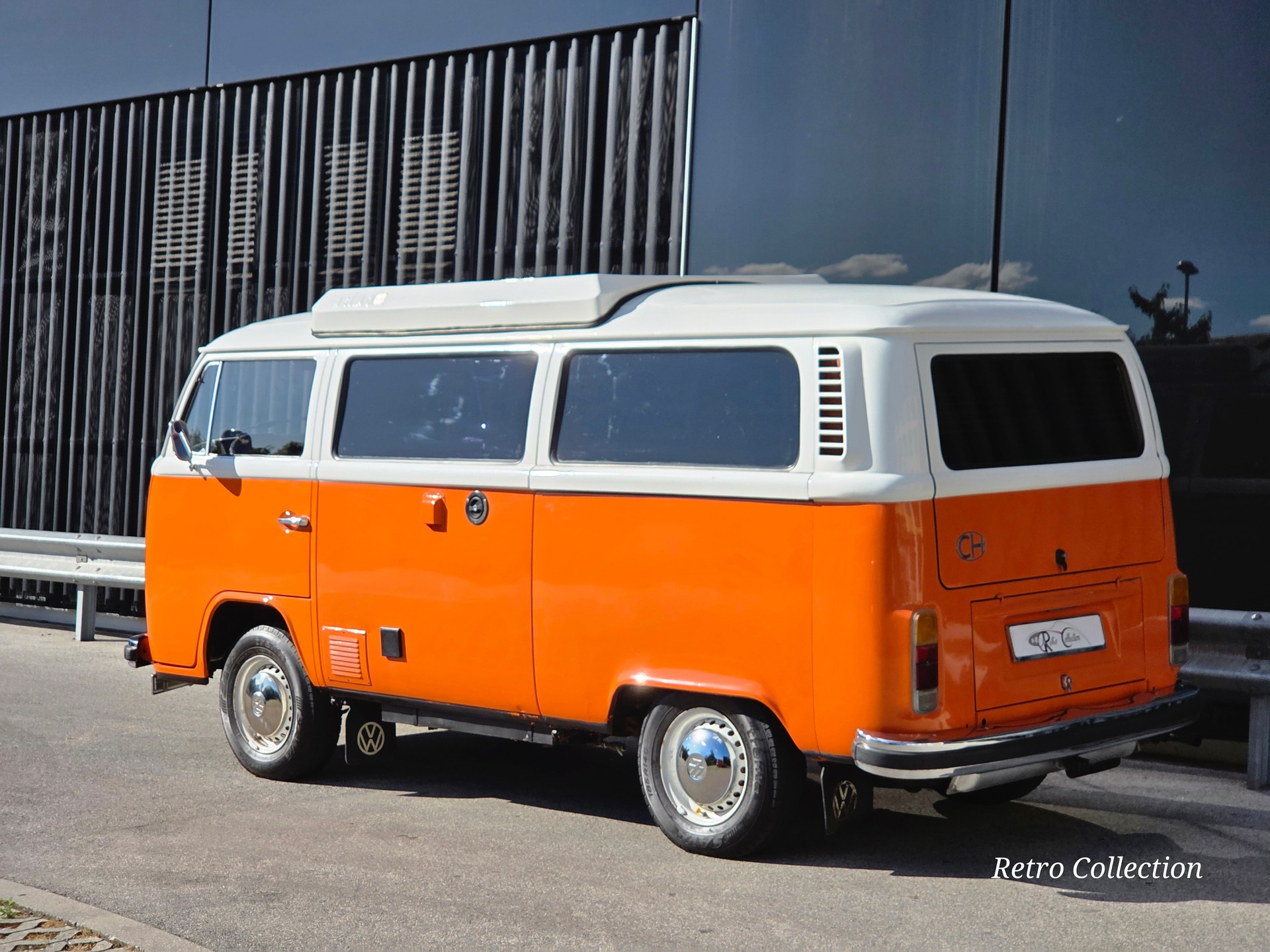 VW T2 Camper - aménagé camping - entretien suivi - porte vélos - expertisée 05.26.-image-4