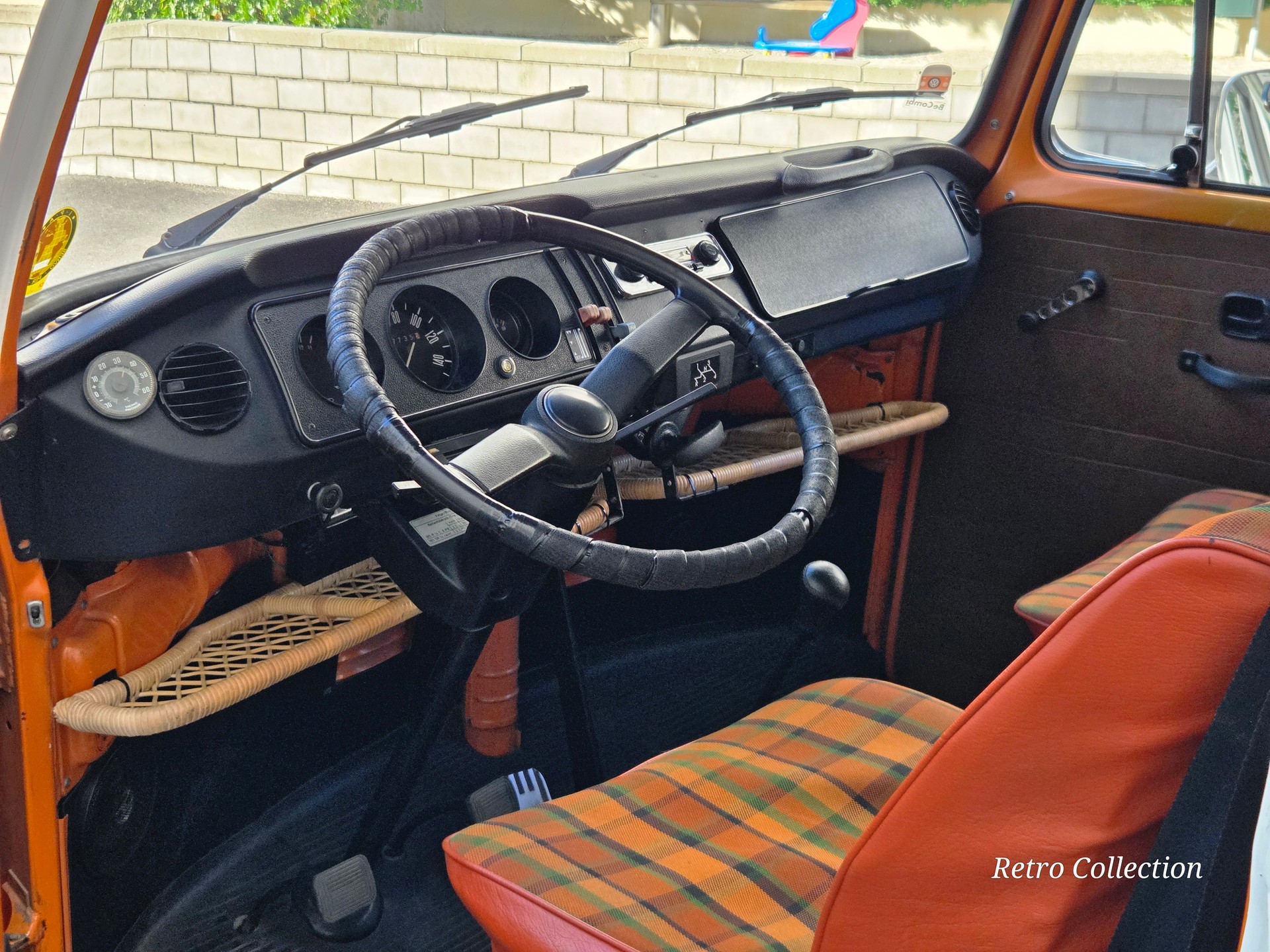 VW T2 Camper - aménagé camping - entretien suivi - porte vélos - expertisée 05.26.-image-9