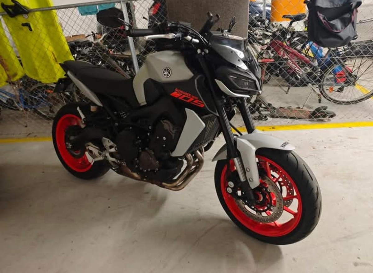 YAMAHA MT-09 ABS-image-3