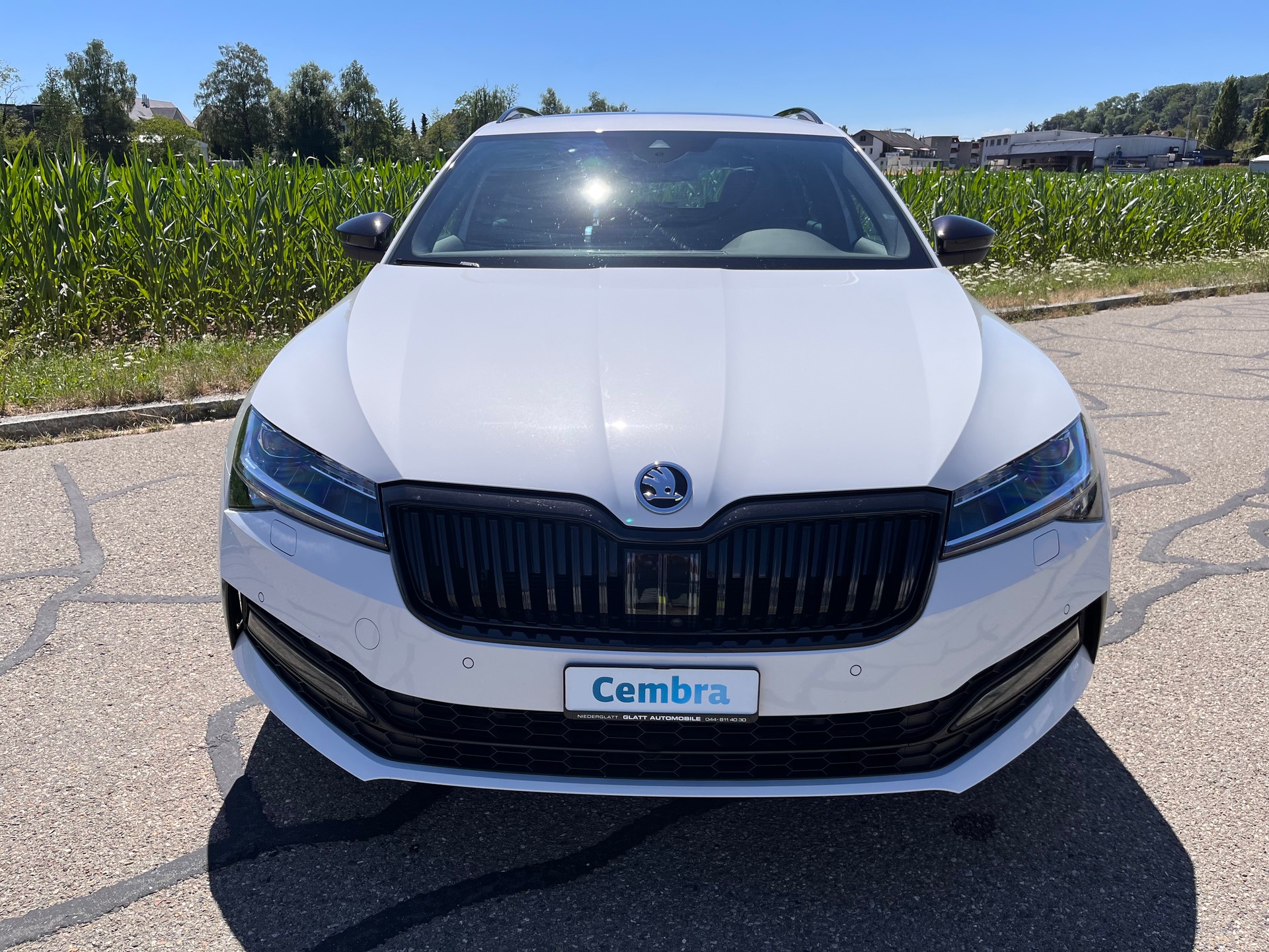 SKODA Superb Combi 2.0 TDi SportLine 4x4 DSG * PANORAMADACH - STANDHEIZUNG - PEARL WEISS - AHK 2200kg *-image-8