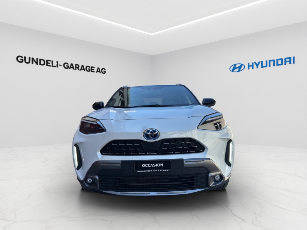 TOYOTA Yaris Cr. 1.5 Pr.Ed AWD A-showroom-element-1