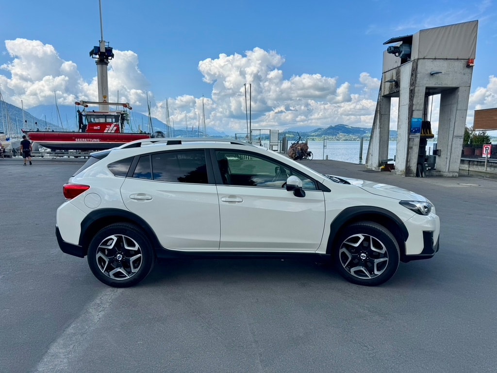 SUBARU XV 2.0i Luxury AWD Lineartronic-image-2