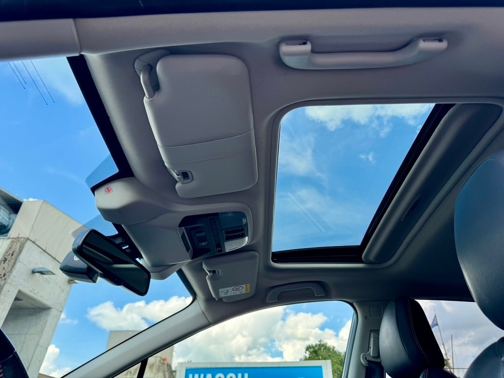 SUBARU XV 2.0i Luxury AWD Lineartronic-image-8