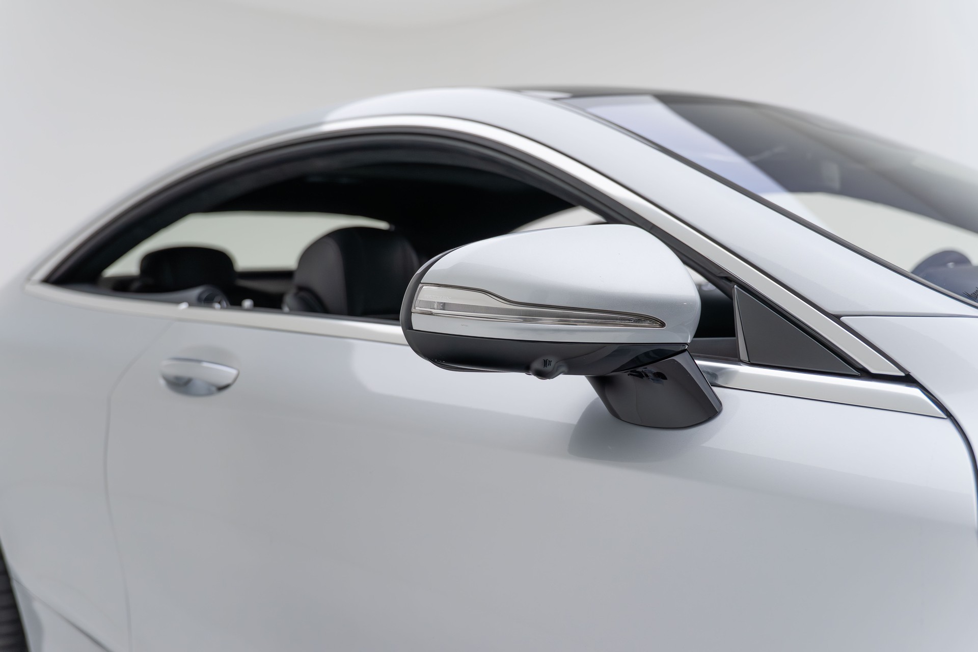 MERCEDES-BENZ S 560 Coupé 4Matic 9G-Tronic-image-8