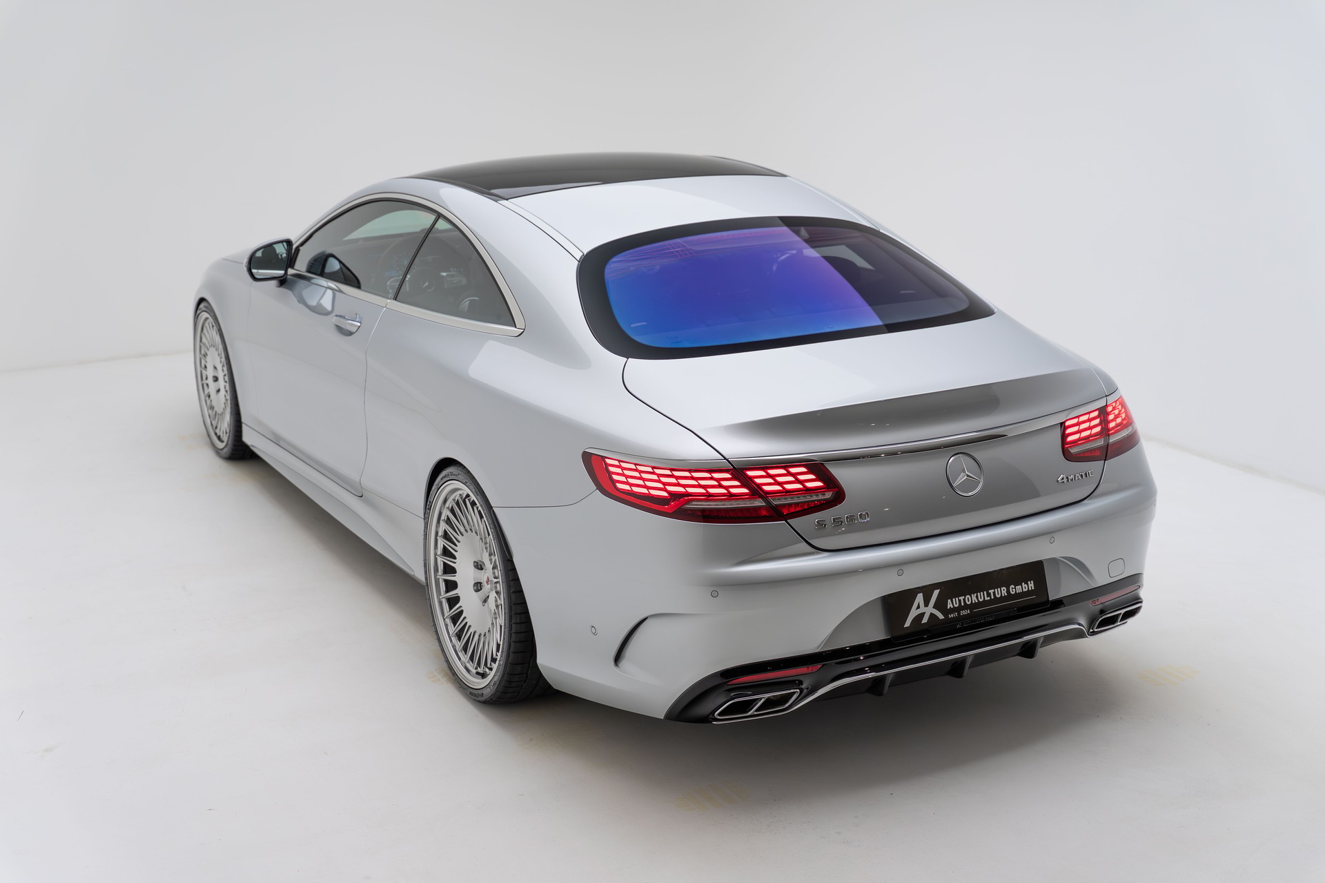 MERCEDES-BENZ S 560 Coupé 4Matic 9G-Tronic-image-15