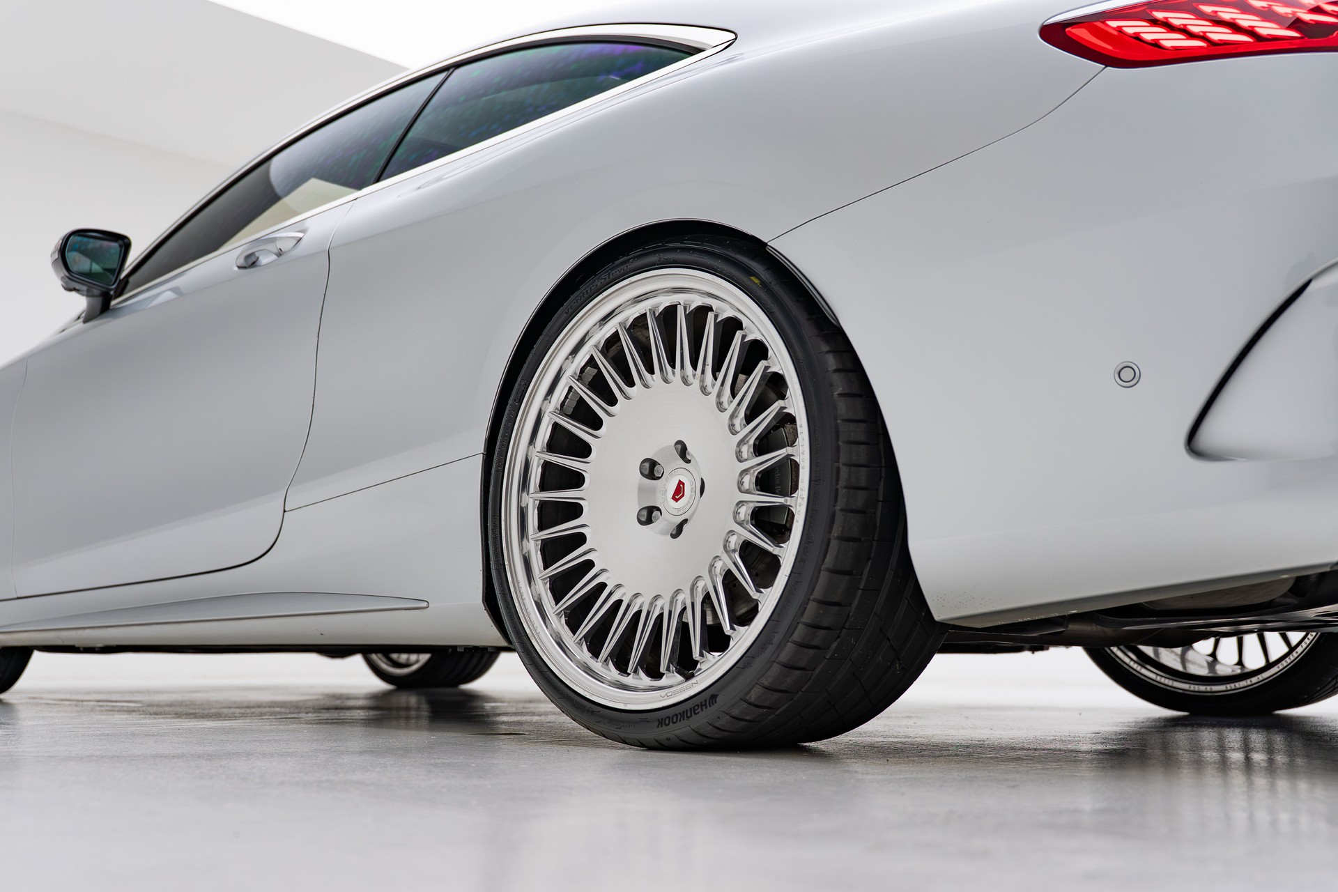 MERCEDES-BENZ S 560 Coupé 4Matic 9G-Tronic-image-16