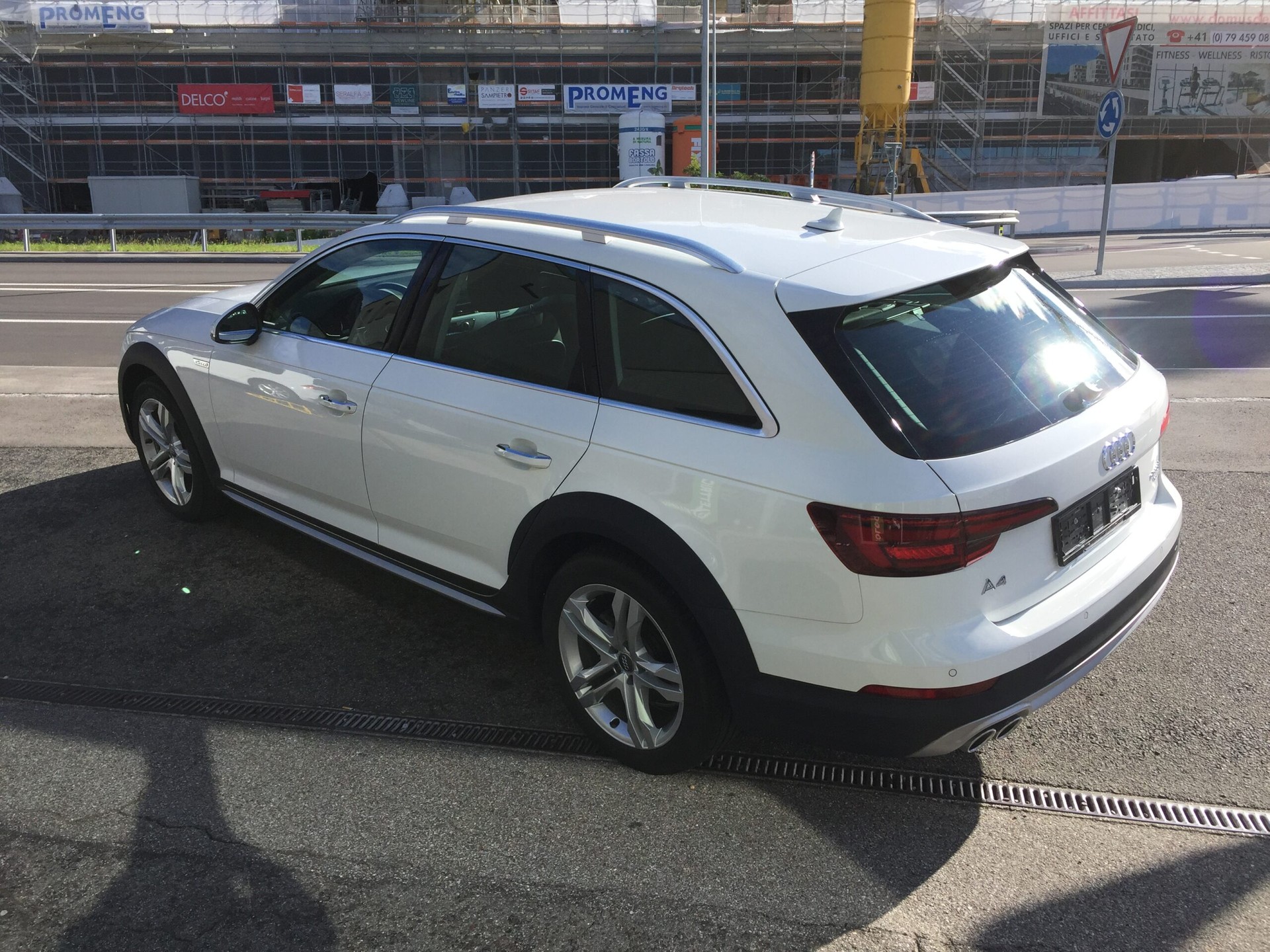 AUDI A4 ALLROAD-image-2