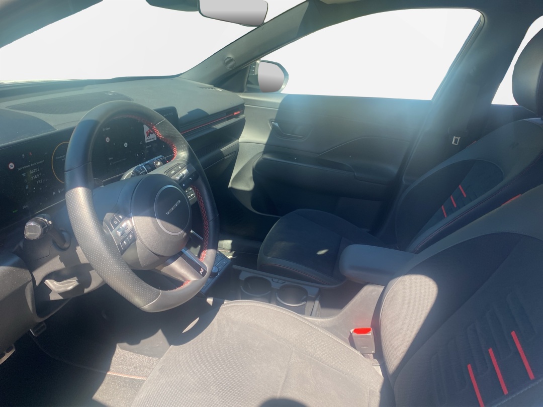 HYUNDAI Kona EV 65.4 kWh N Line-image-8