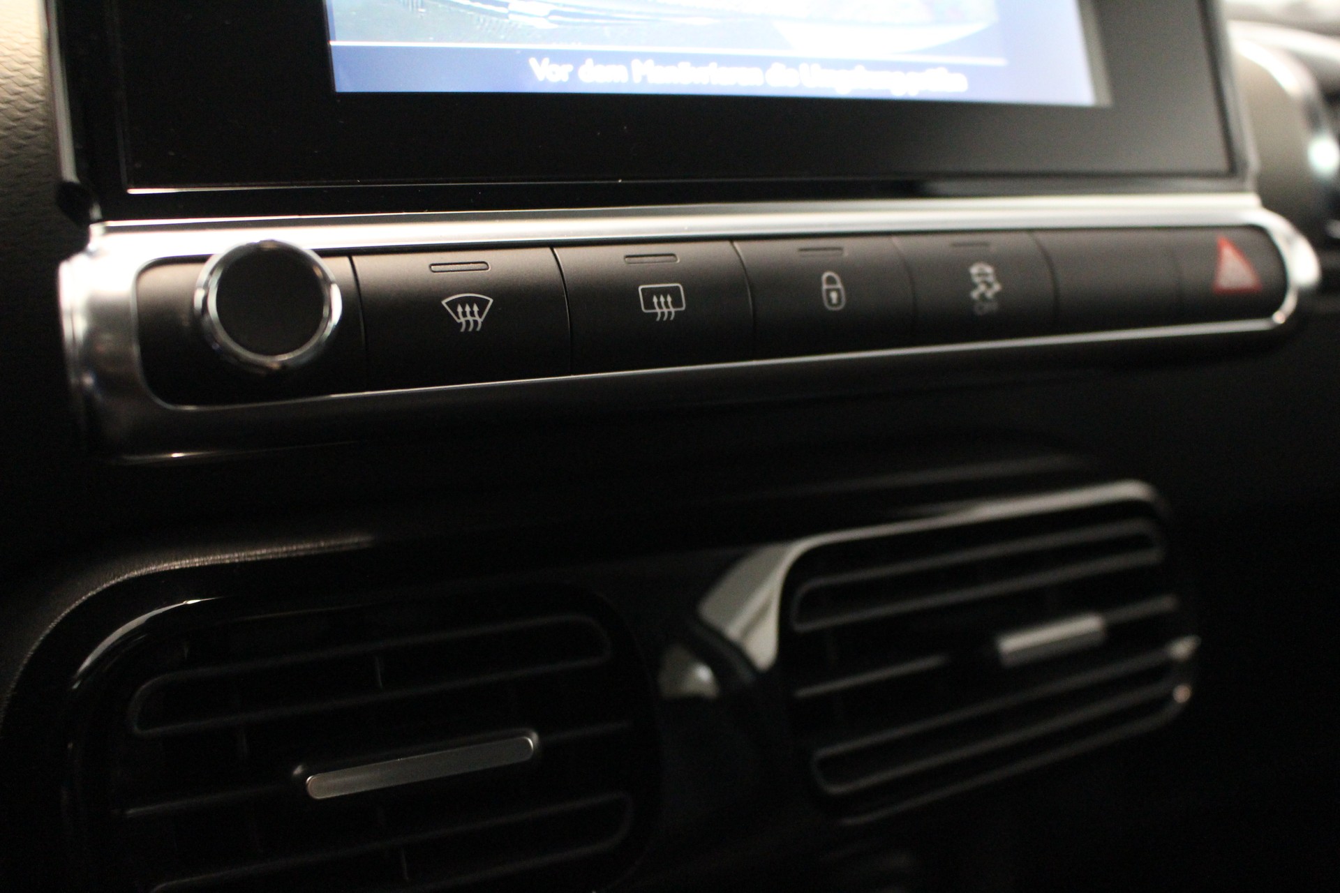 CITROEN C4 Cactus 1.2 PureTech Feel-image-17