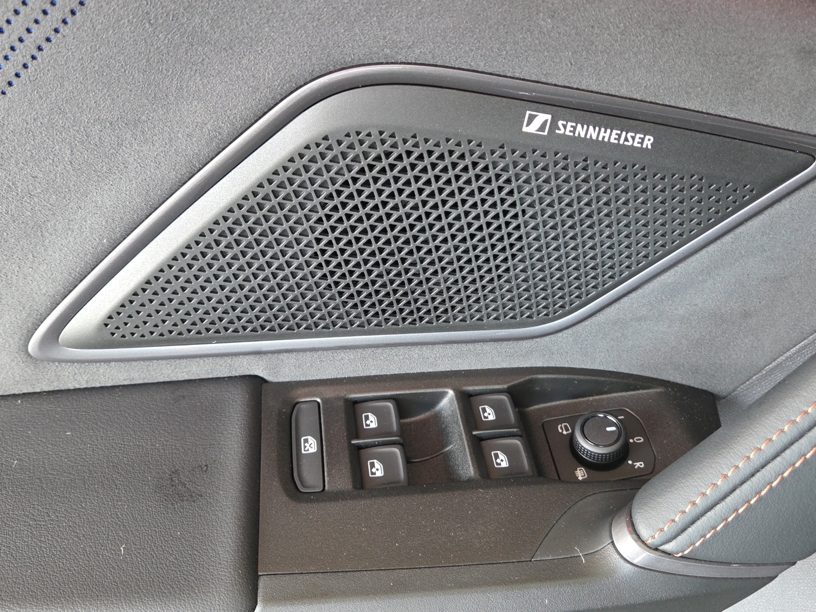 CUPRA LEON 2.0 TSI Prime Edition VZ DSG-image-9