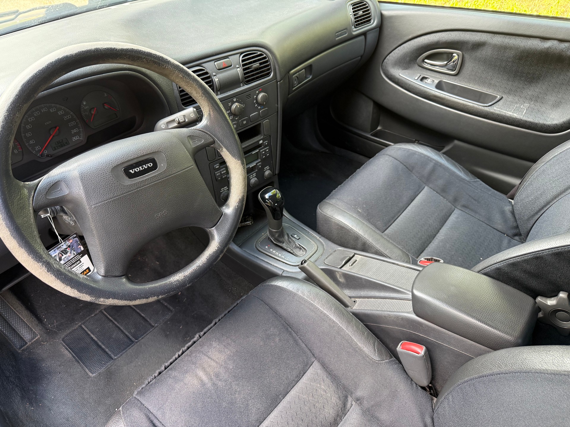 VOLVO V40 2.0 Special/Dynamic Edition-image-9
