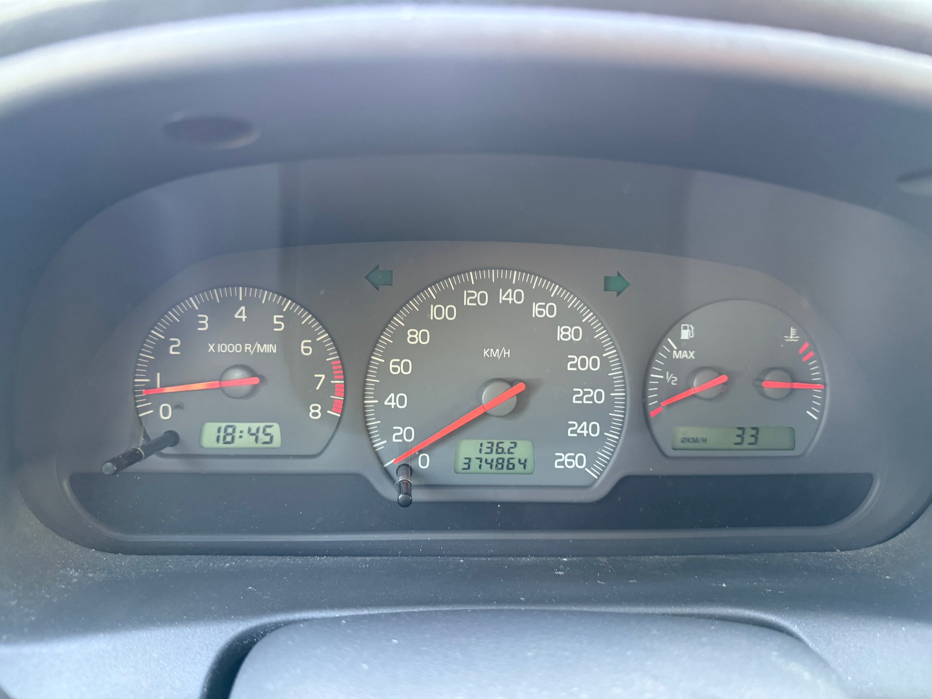 VOLVO V40 2.0 Special/Dynamic Edition-image-13