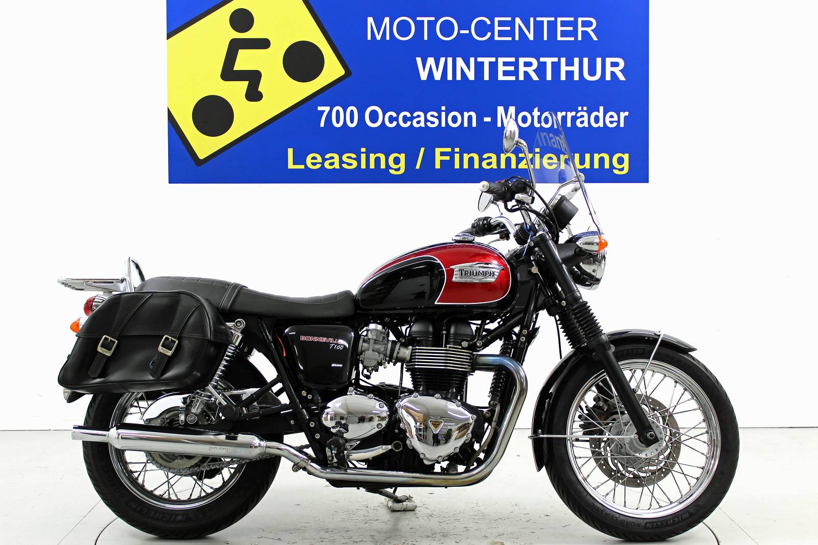 TRIUMPH Bonneville T100-image-0