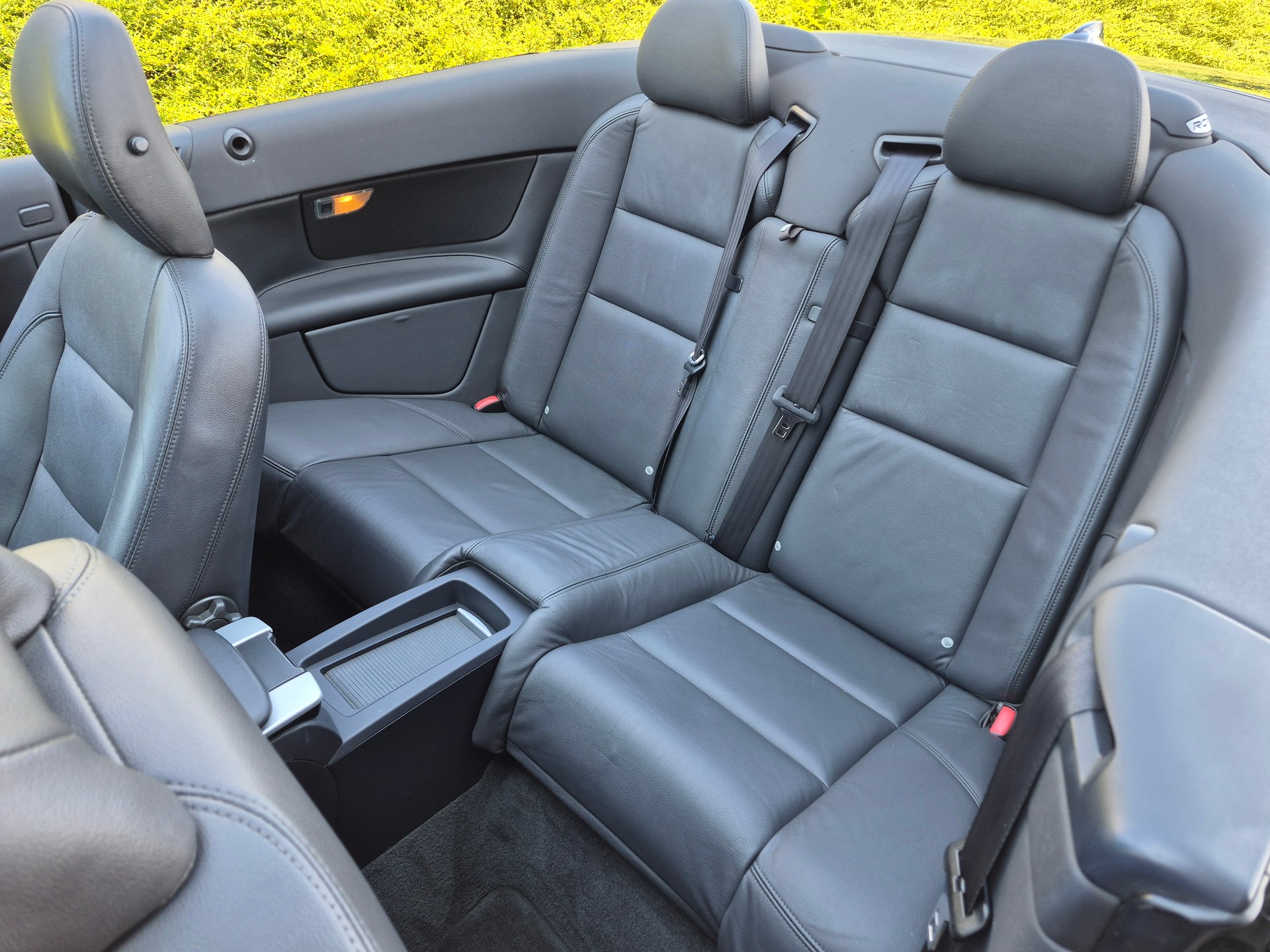 VOLVO C70 D4 Momentum Geartronic-image-9
