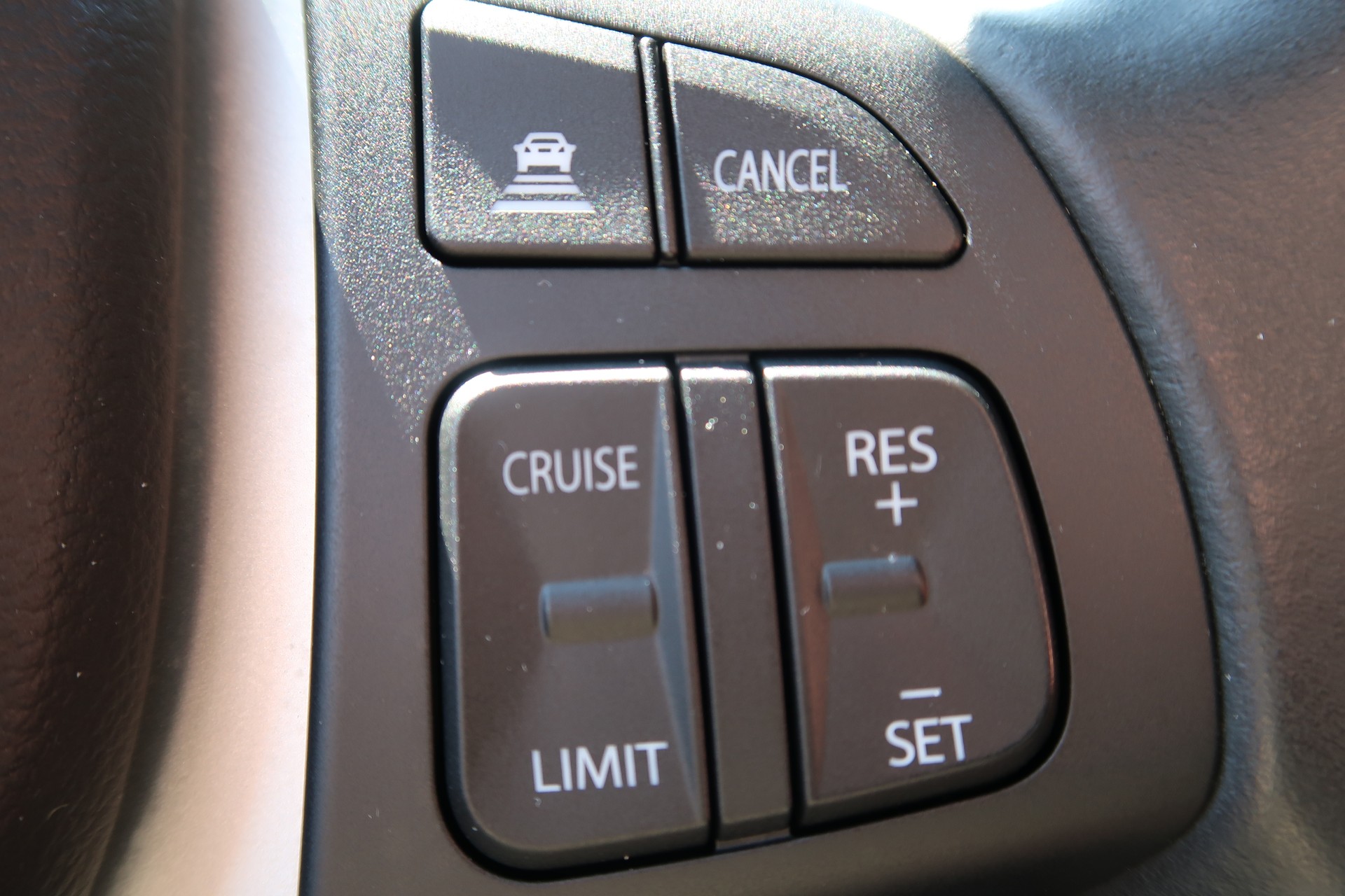 SUZUKI Vitara 1.4 Boosterjet Compact Top Hybrid Automatic-image-18