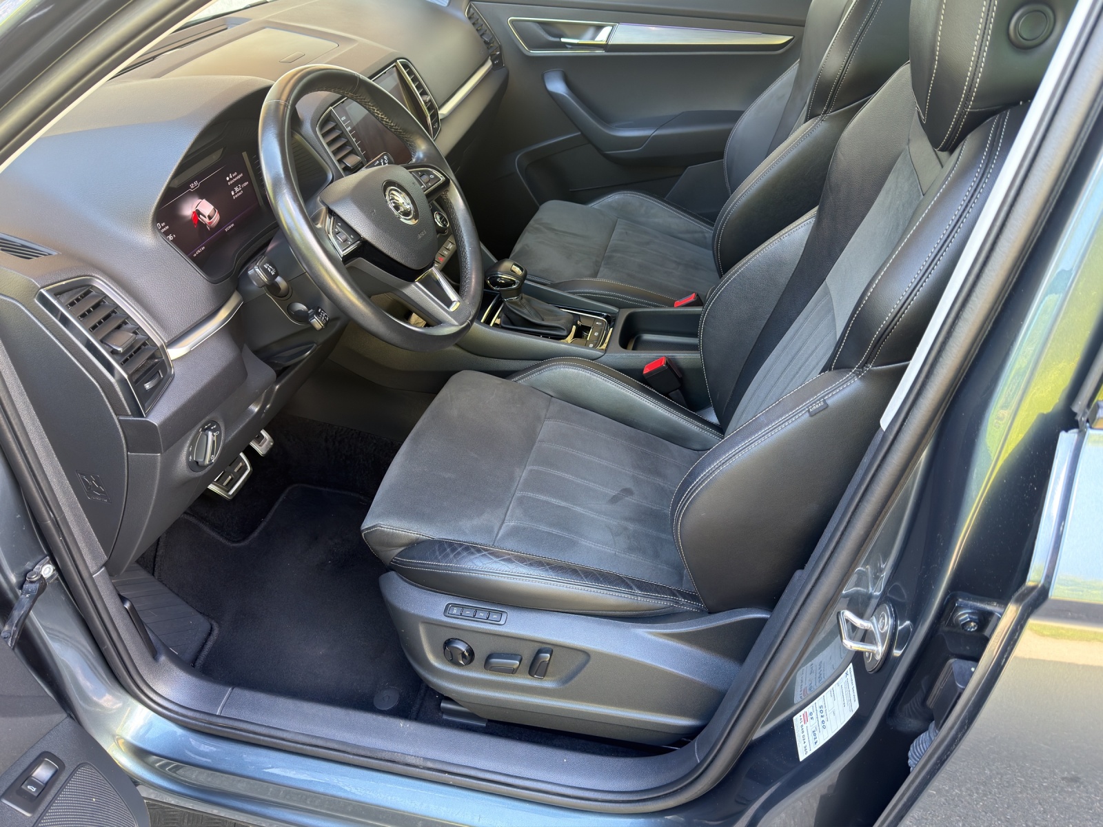 SKODA Karoq 1.5 TSI ACT Style DSG-image-10